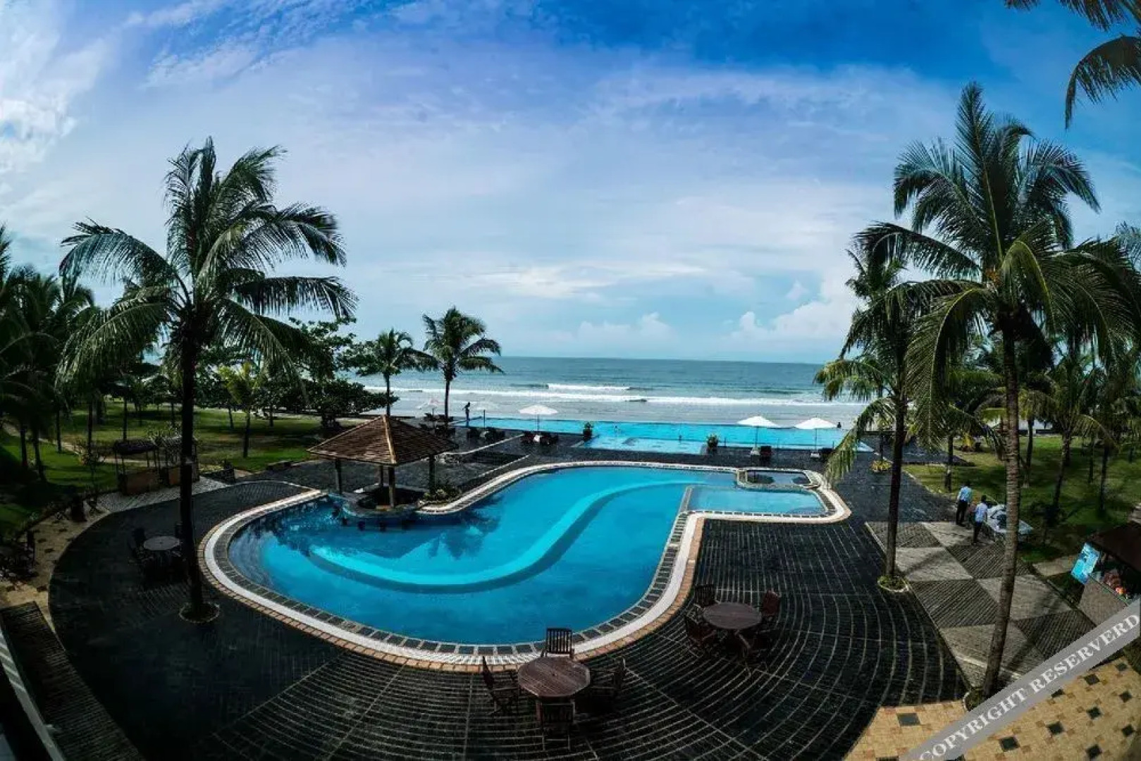 Sunny Paradise Resort