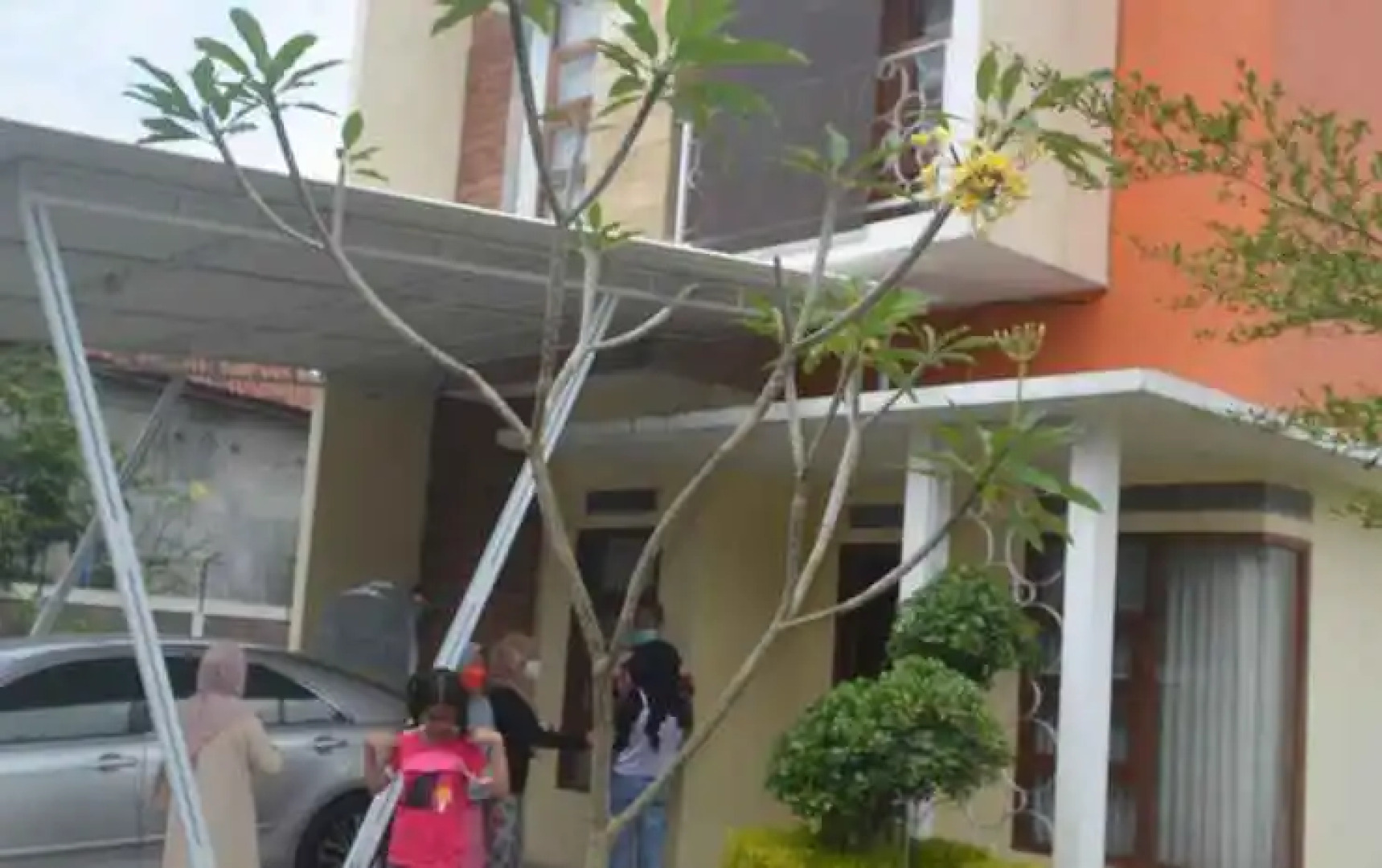 3 BEDROOMS for SAKINAH FAMILY 3BR HOMESTAY