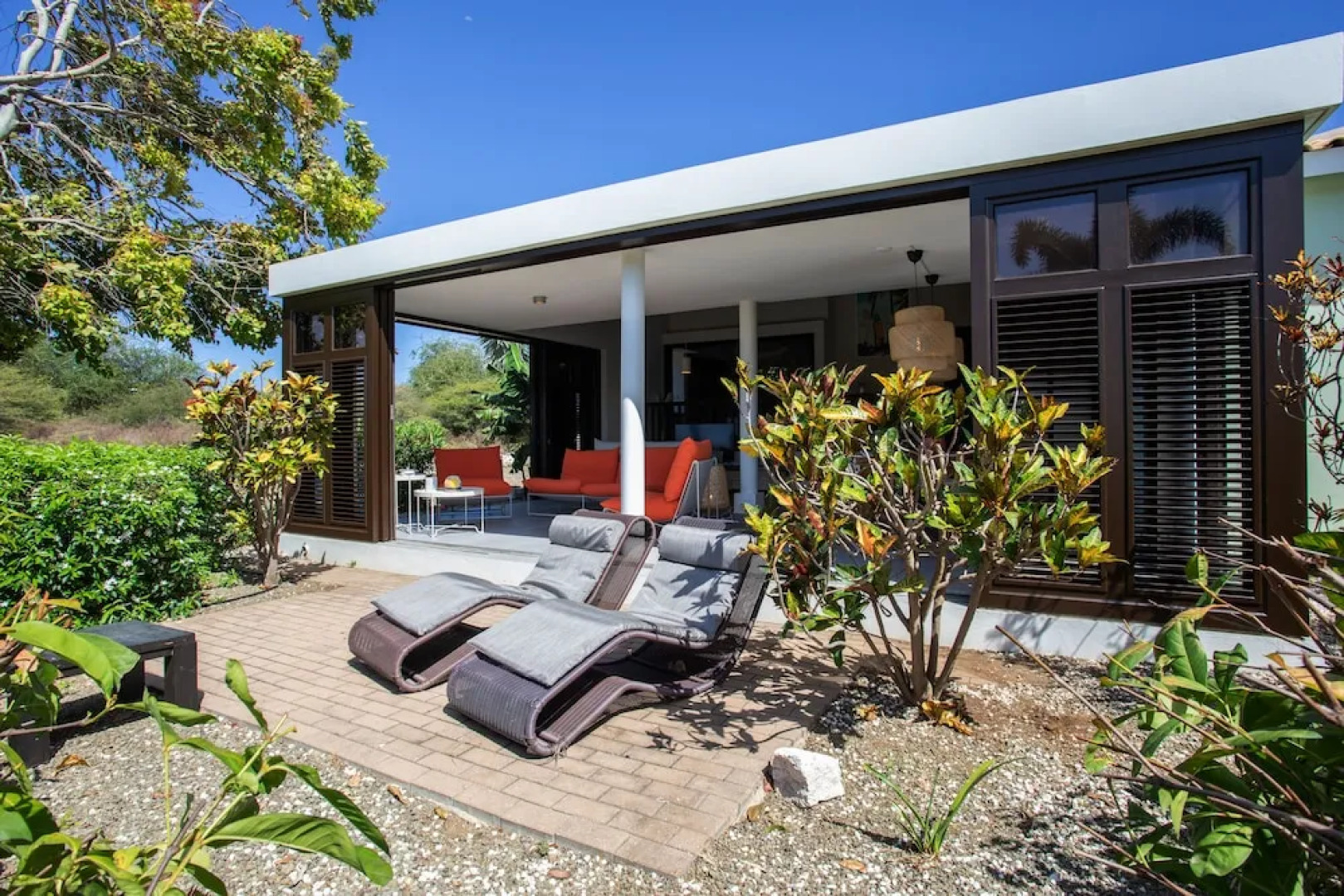 Blue Bay Bungalows - The Garden