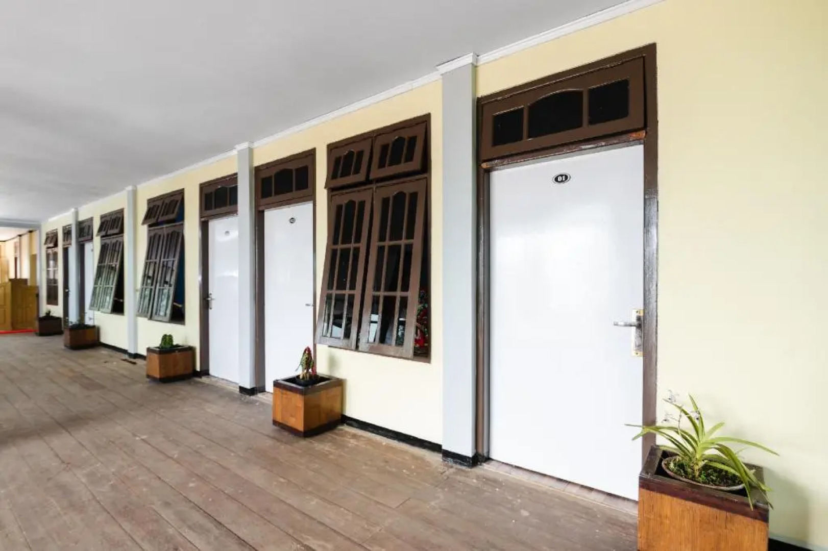 OYO 1852 Intan Bromo Homestay