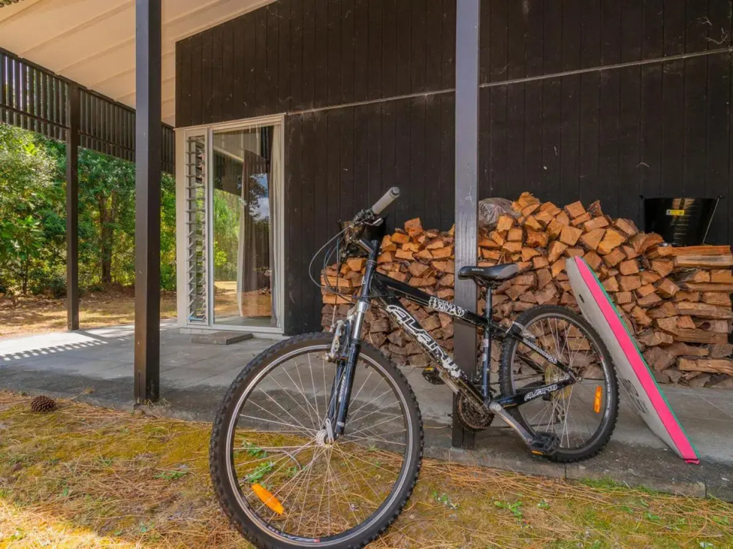 The Golden Hideaway - Matarangi Holiday Home