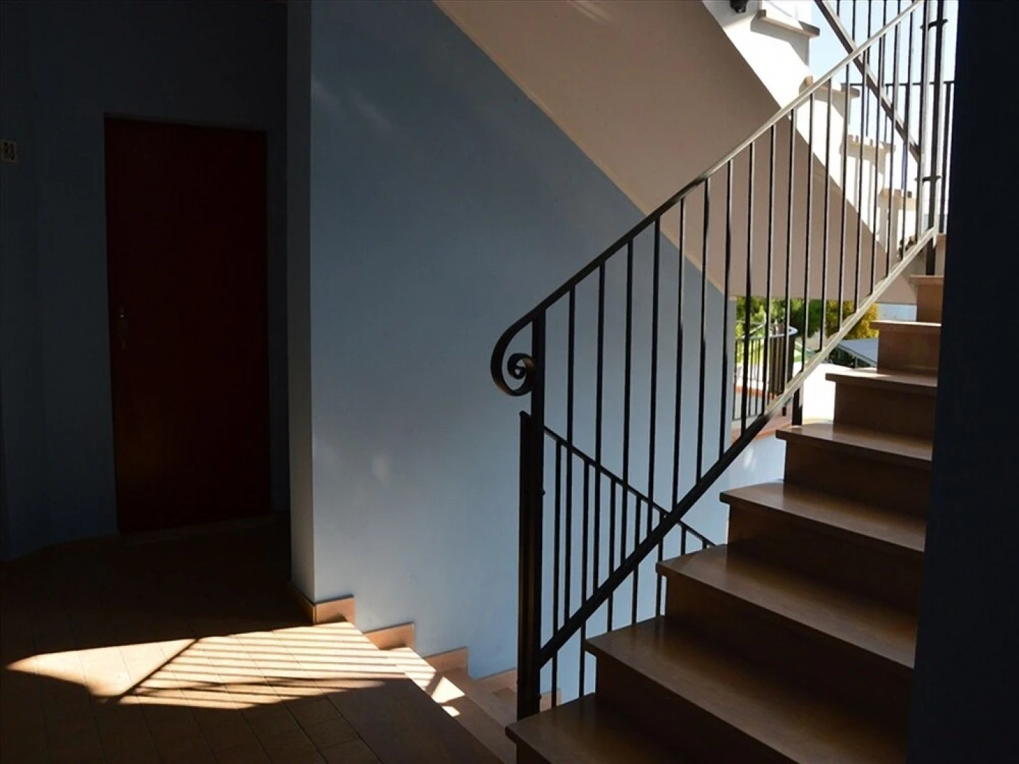 House in Residence With Swimming Pool, Near the Sea