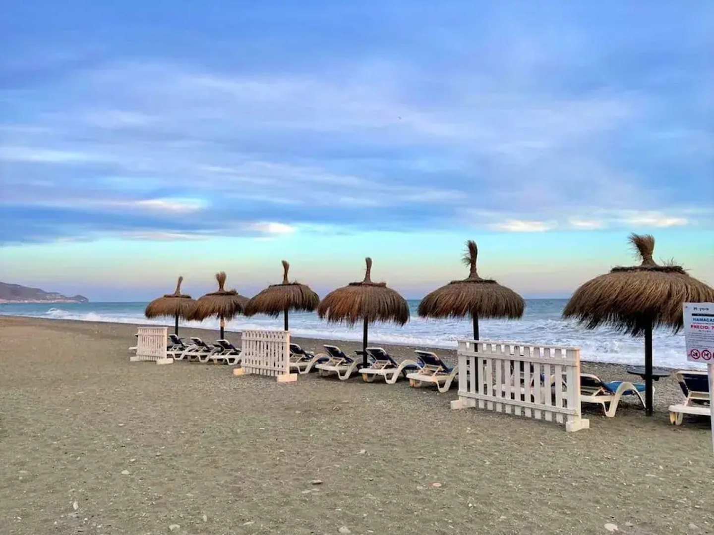 Sunlit Villa Near Golf