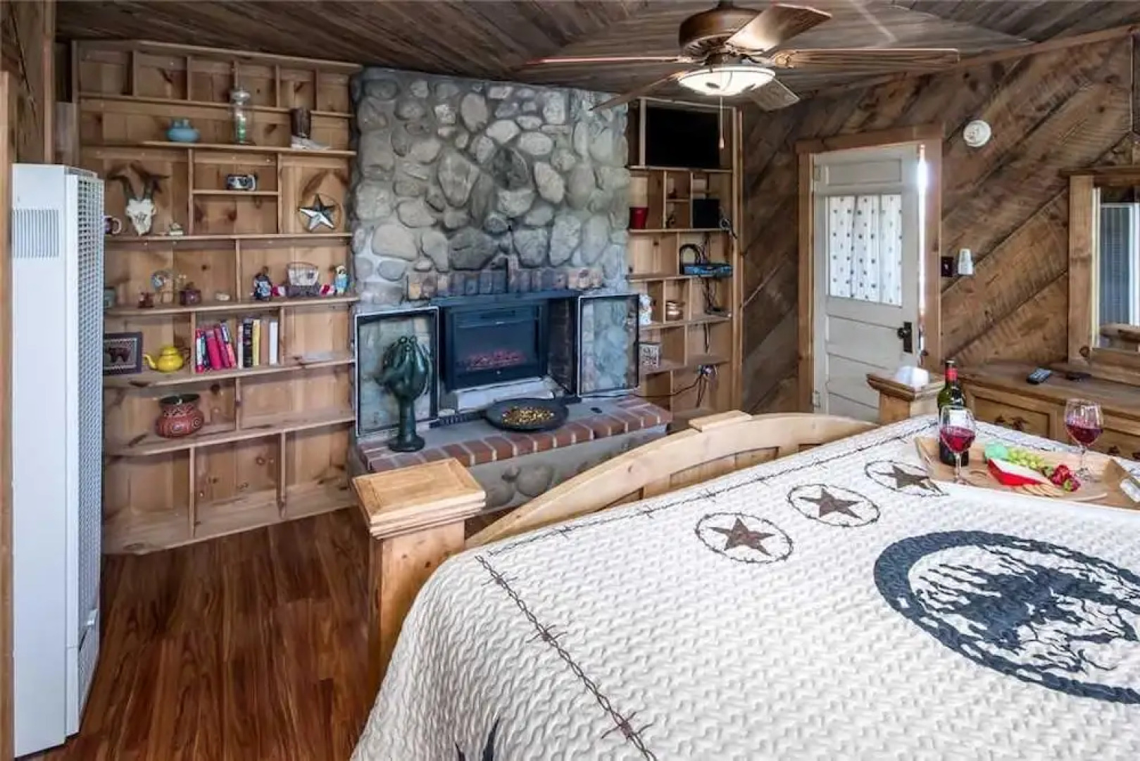 The Summit At Fawn Ridge - Three Bedroom Cabin with Hot Tub
