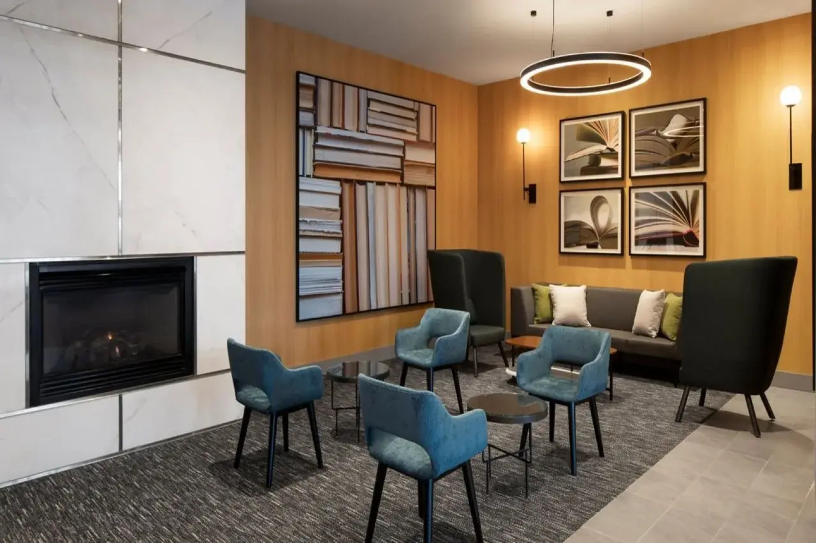 Courtyard by Marriott Montreal Airport