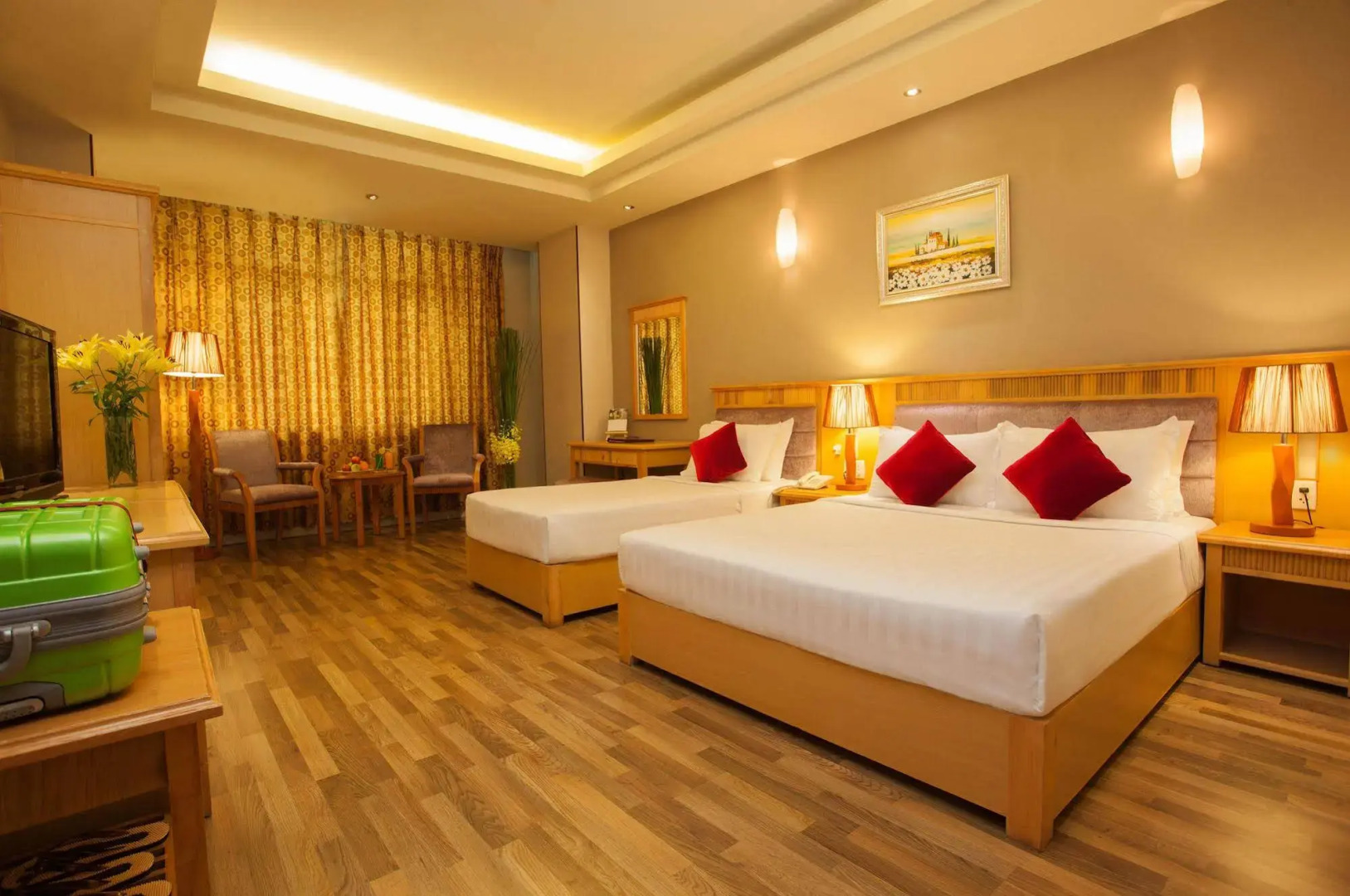 Silverland Min Hotel