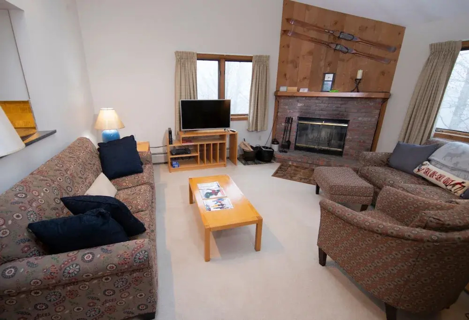 2br With High Ceilings & Private Sauna In Kettle Brook-okemo 2 Bedroom Condo