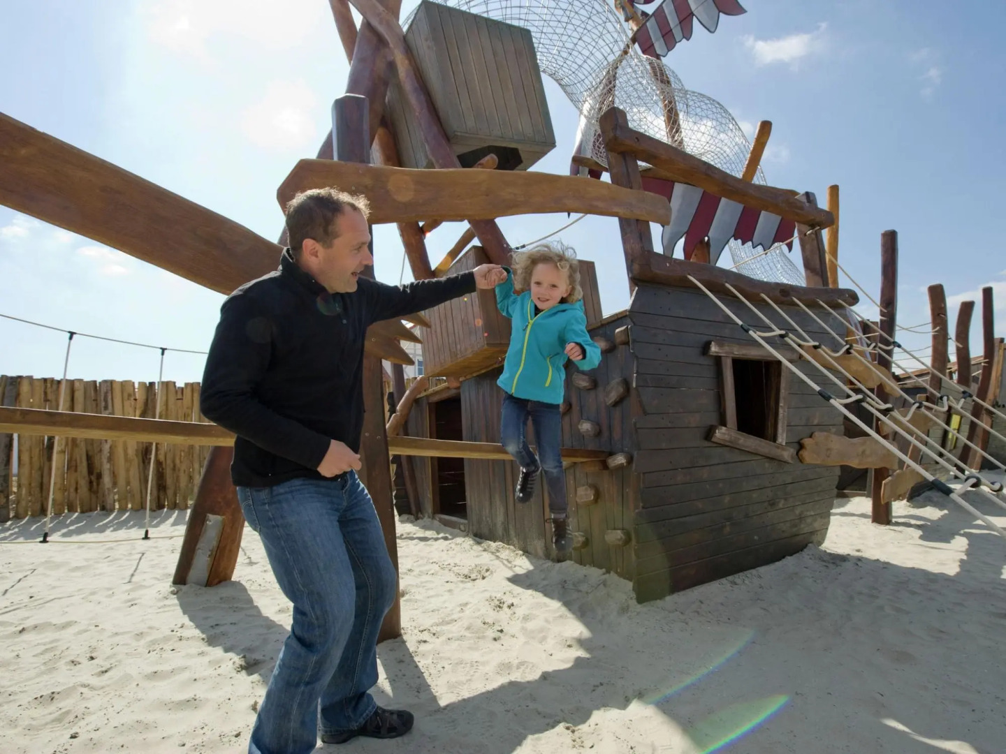 Restyled villa with infrared sauna, in a holiday park, 400 m from the sea