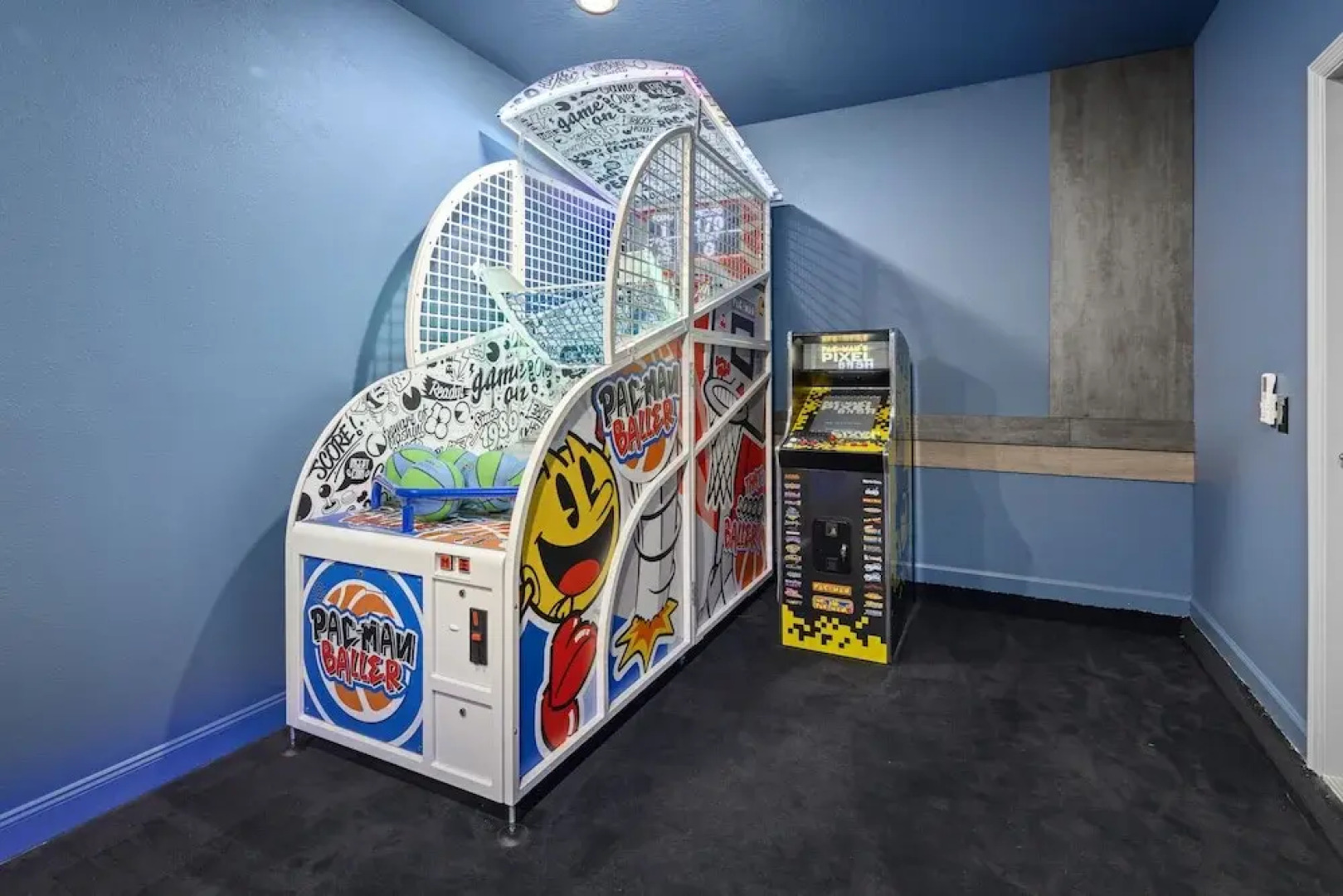 Harbor Island Beach Club by Villatel