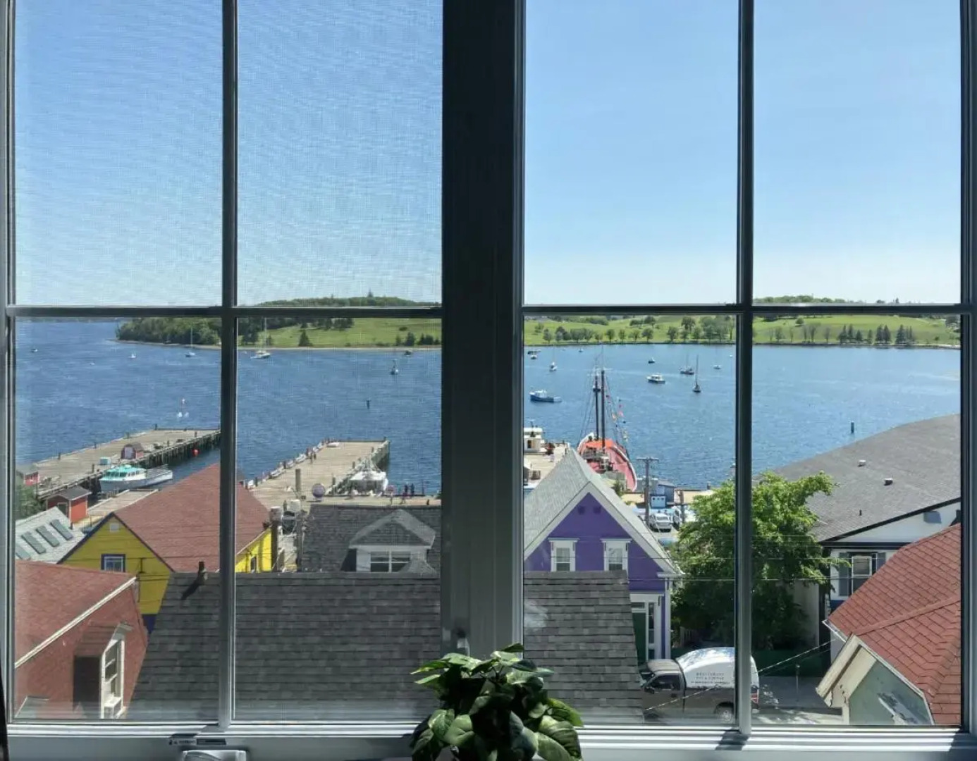 Lunenburg Arms Hotel