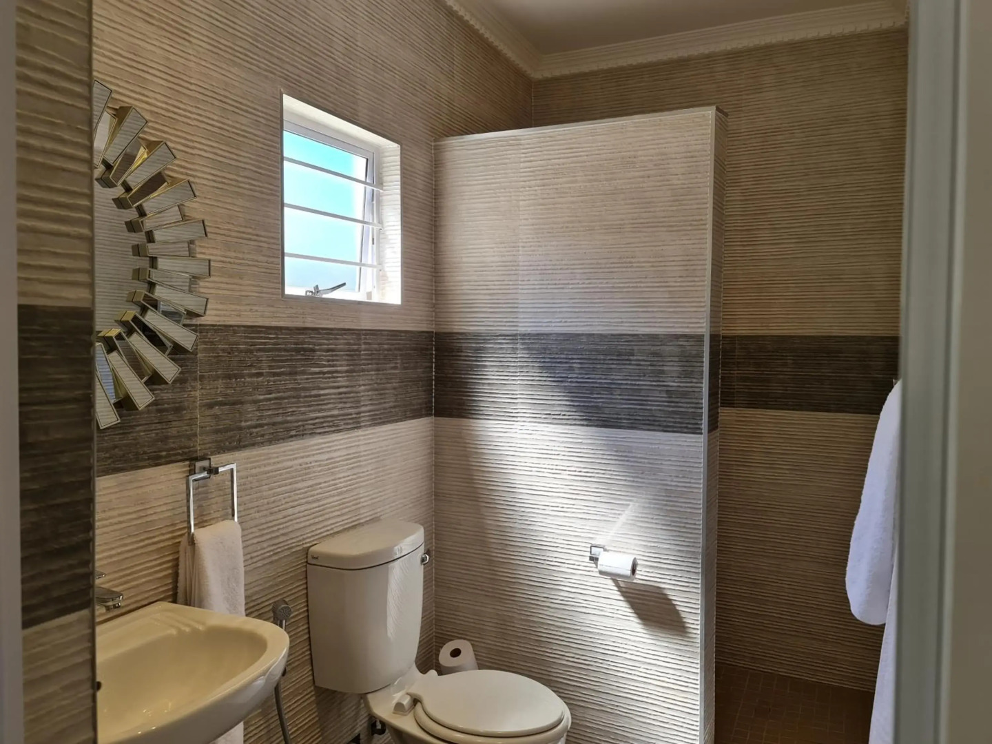 Peaches & Cream Bed & Breakfast