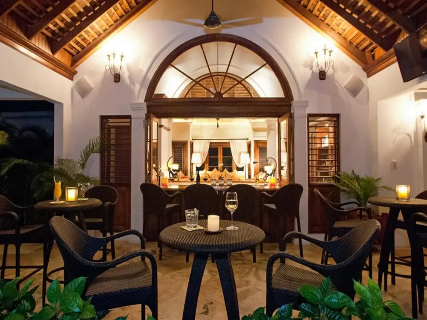 Sunny Vacation Villa 20
