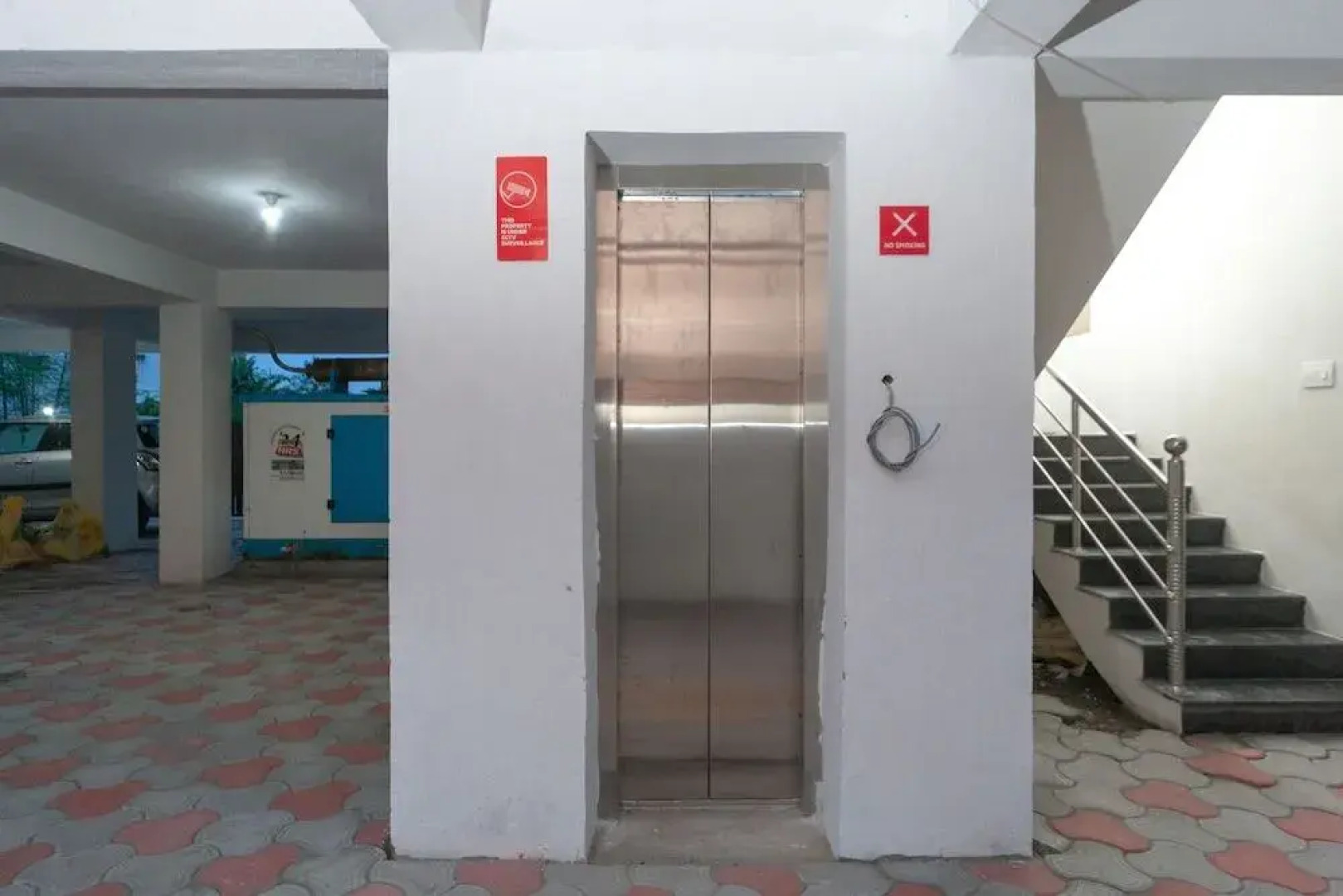 OYO 15702 Thulsi Residency