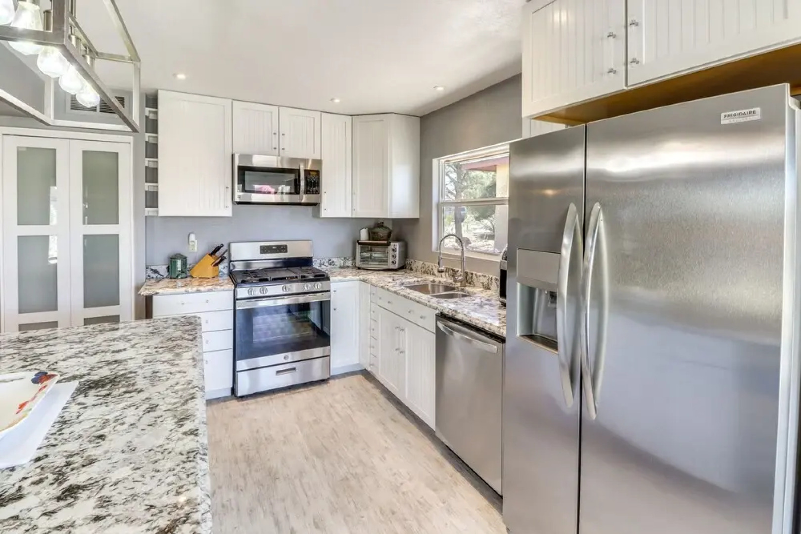 Elephant Butte Home w/ Propane Grill: 1 Mi to Lake