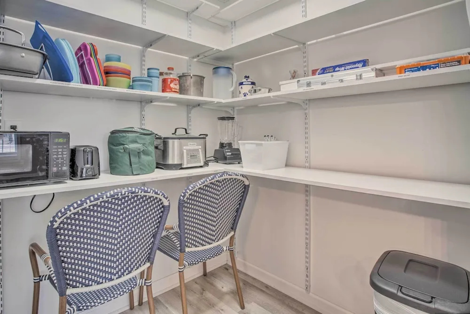 Charming Retreat on 20 Acres w/ Private Lake!