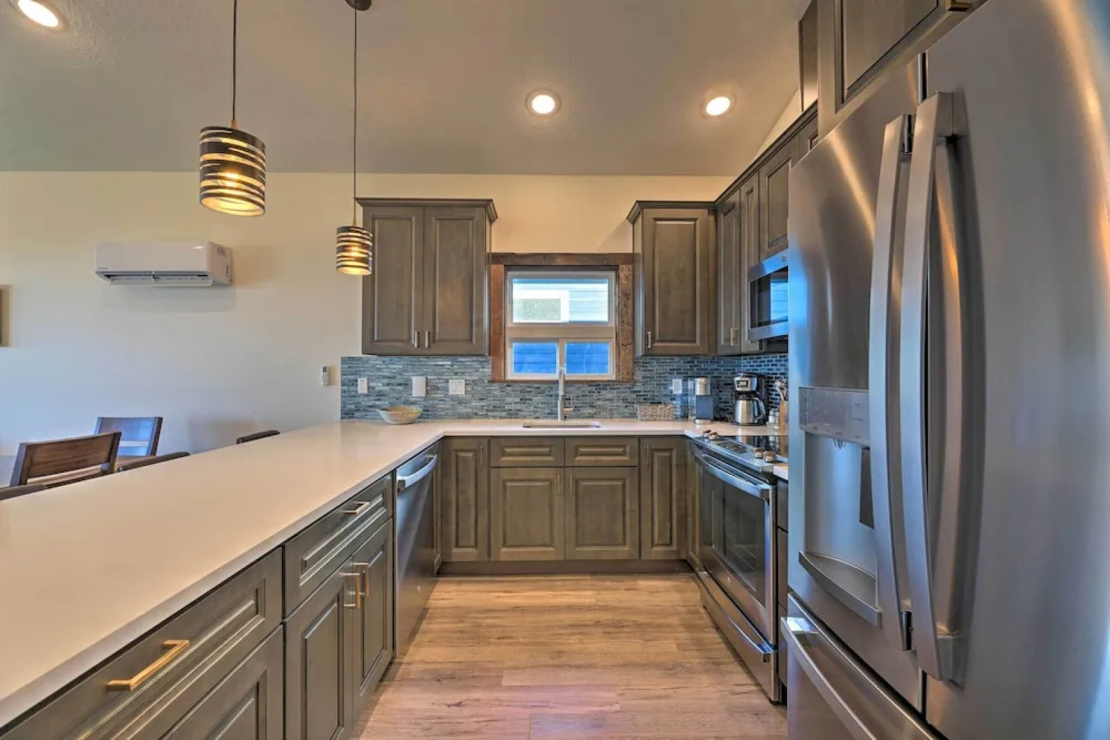 Sanderling Sea Cottages, Unit 7 w/ Beach Access!