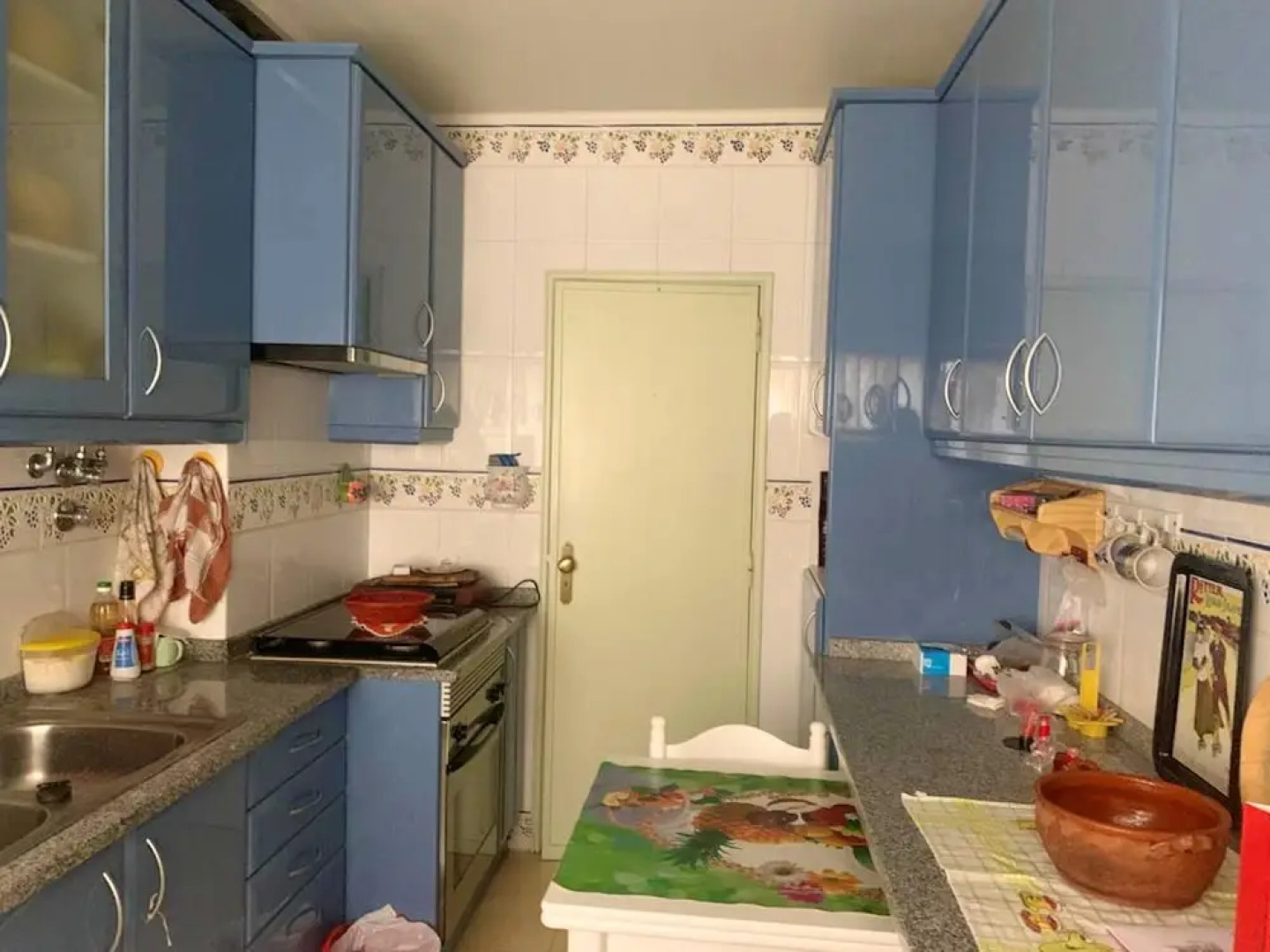 Apartment With 3 Bedrooms in Amadora