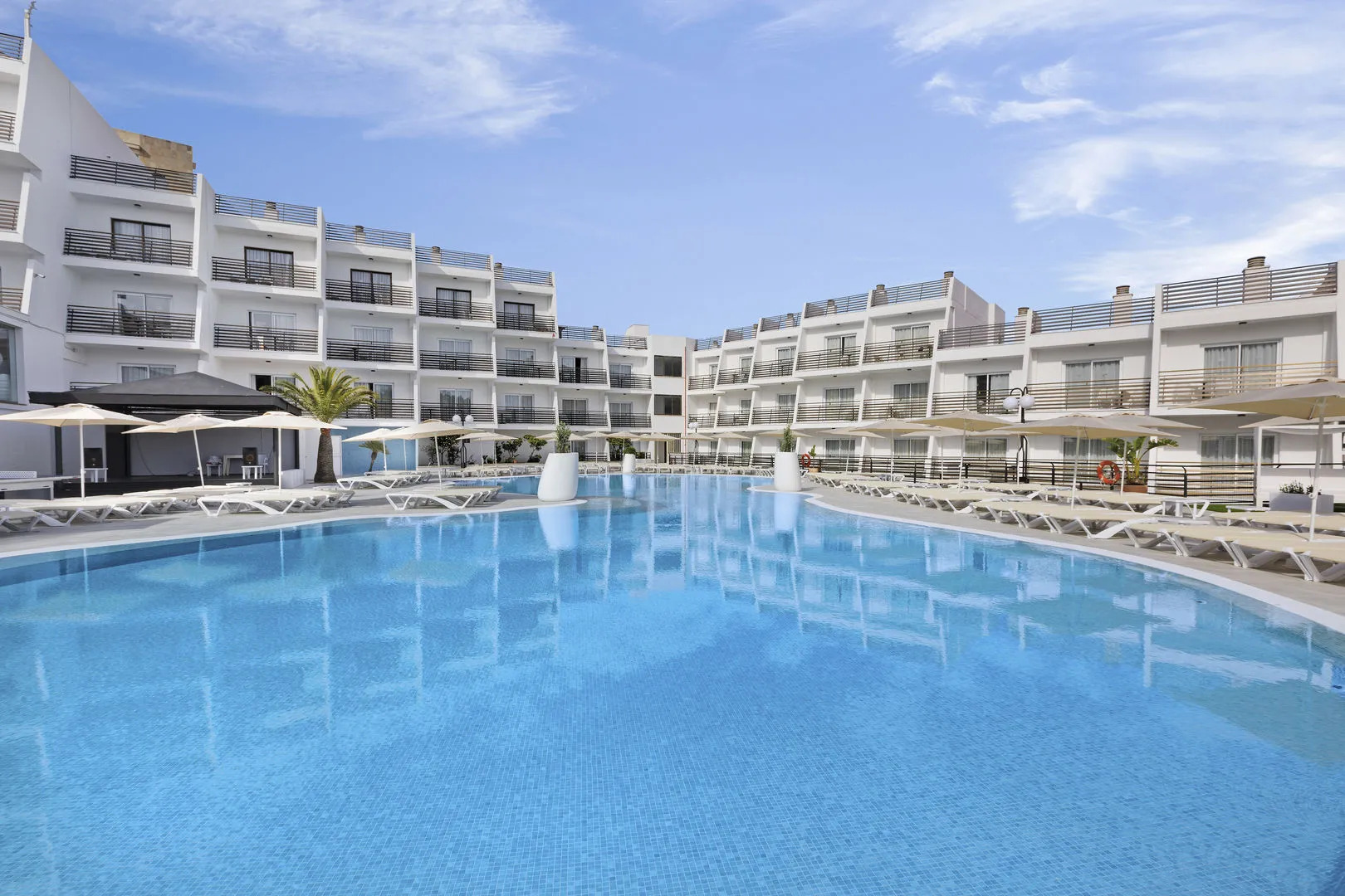 Palmanova Suites by TRH