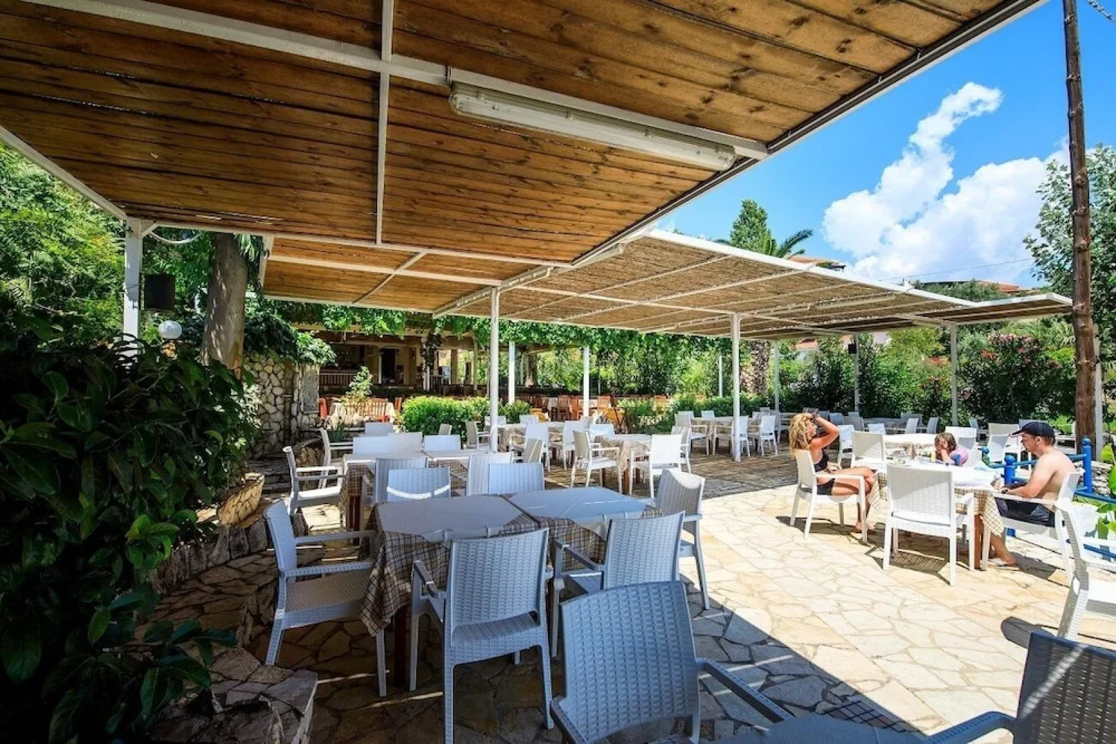 Peroulia Beach Houses