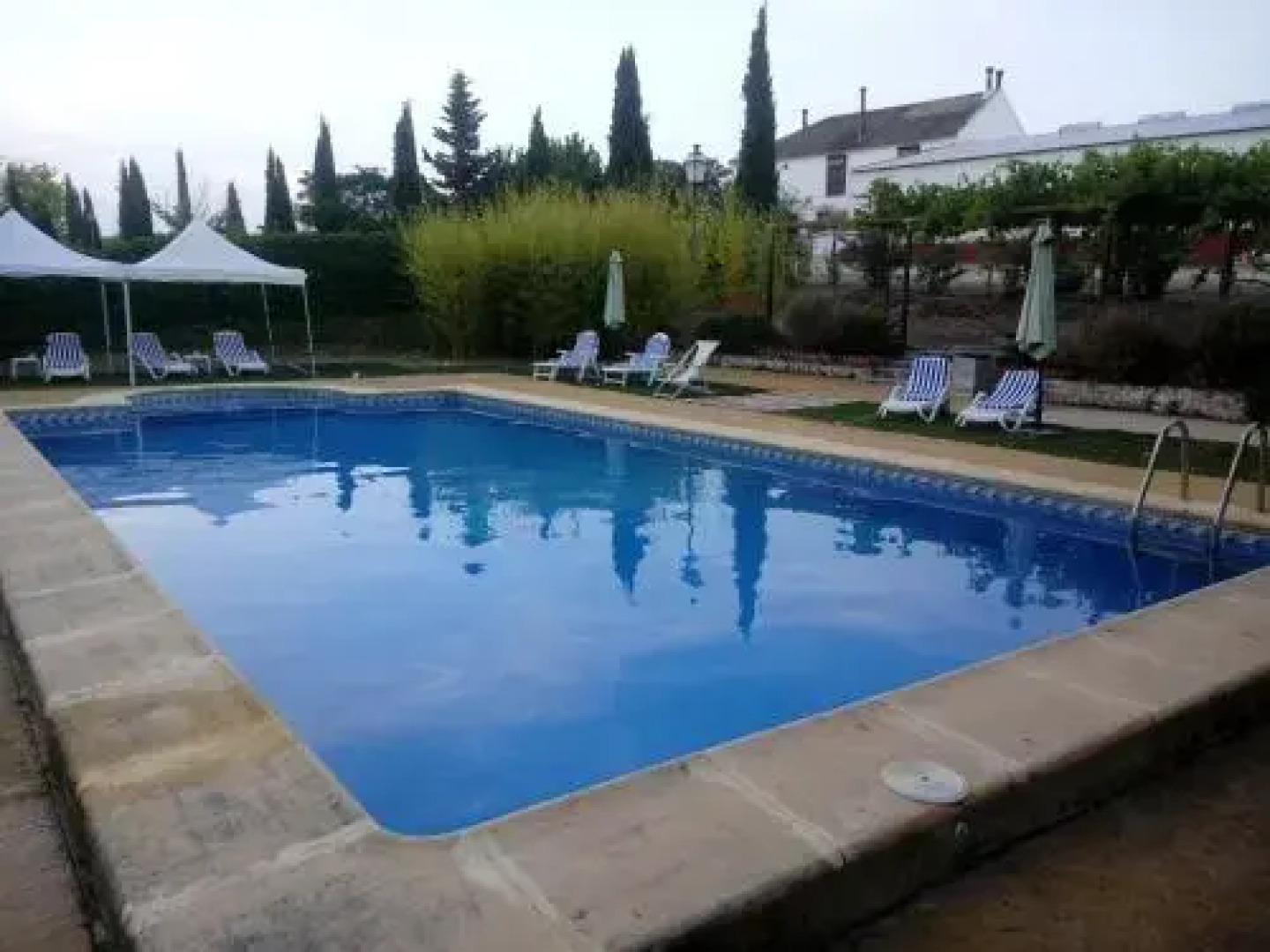 Cortijo Carrillo Bed & Breakfast