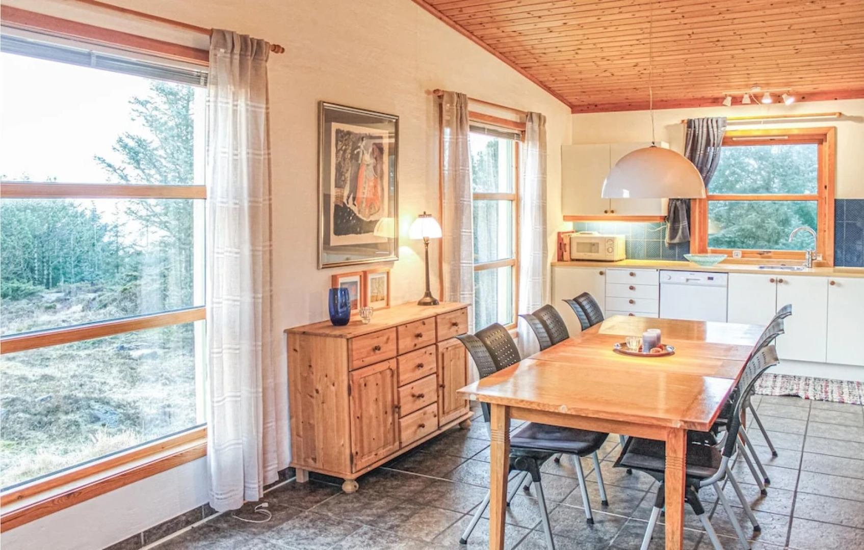 Beautiful Home in Haugesund With Sauna, Wifi and 3 Bedrooms