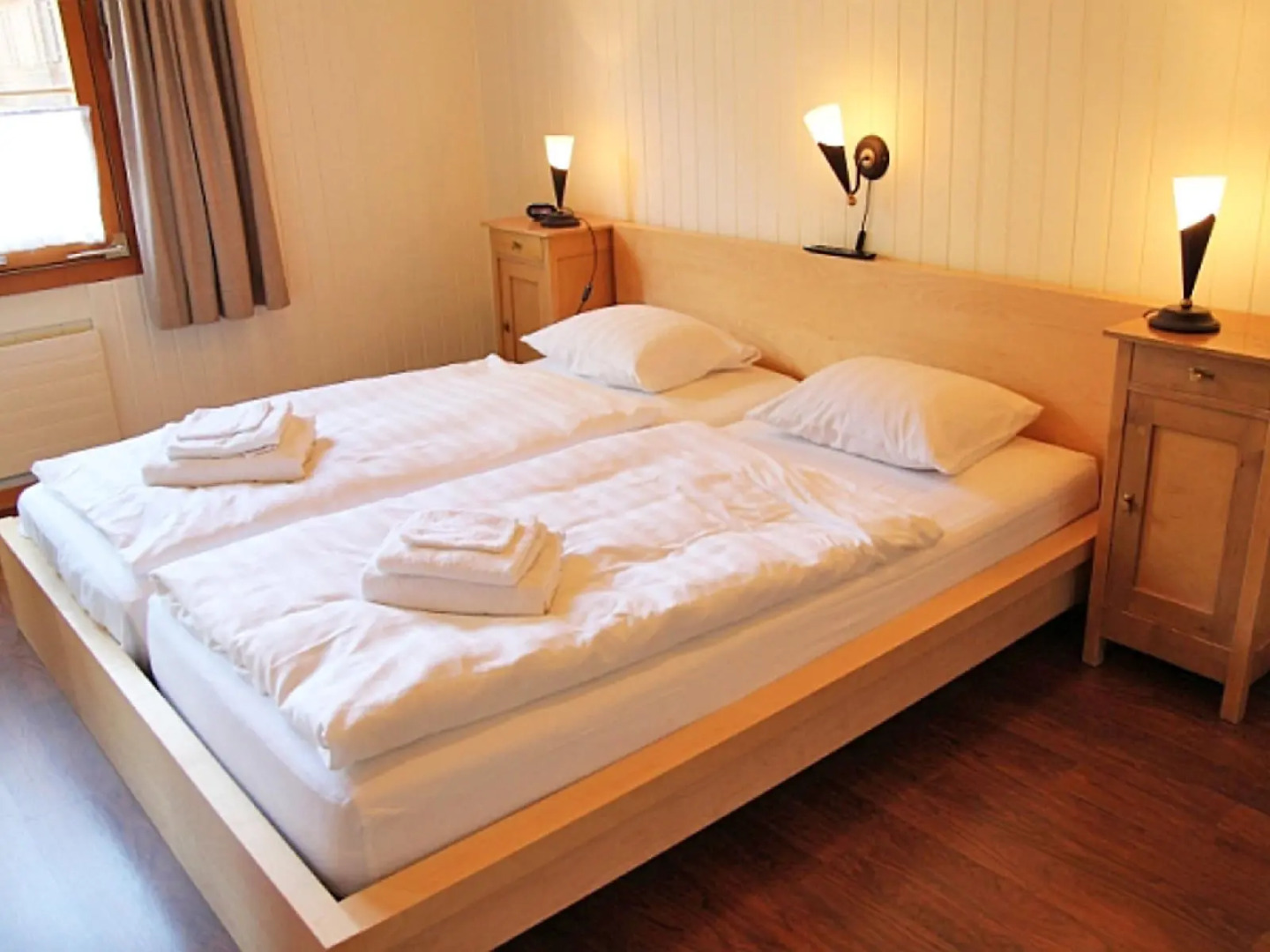 Des Alpes - Two Bedroom No.2