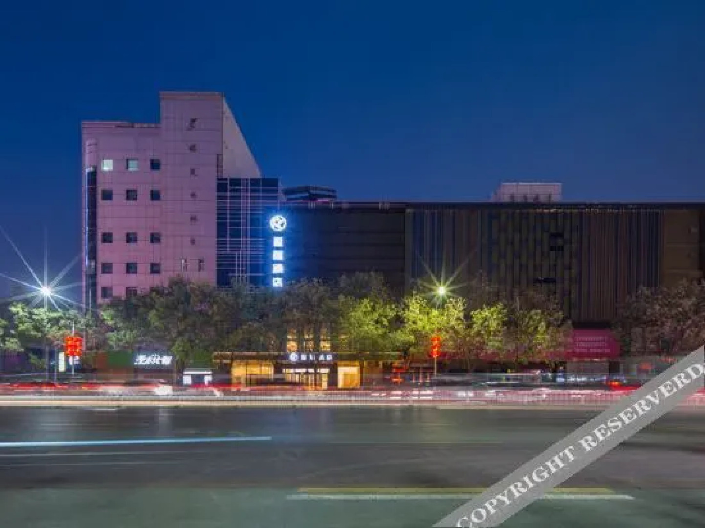 Starway Hotel (Baoding Wanbo Square)