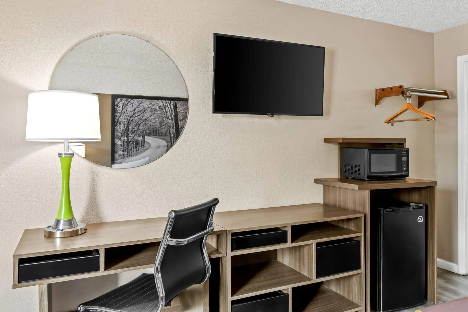 Super 8 by Wyndham Brownsburg