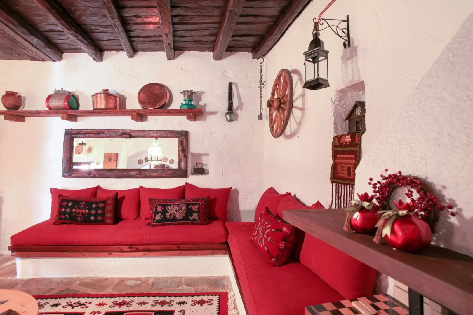 Dandy on the Hill in Parnassus Villa Pasifne up to Nine People