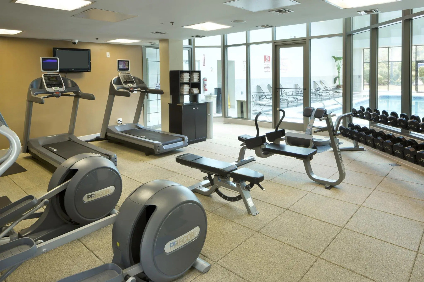 DoubleTree by Hilton Fort Lee - George Washington Bridge