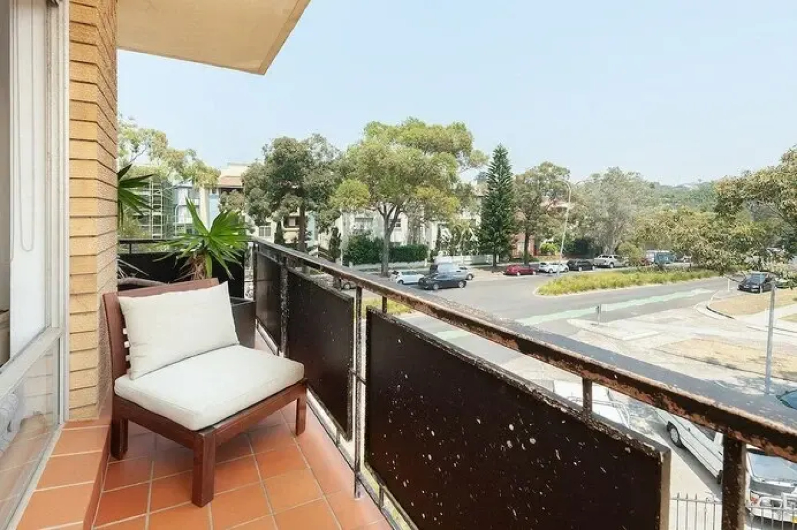 Tropical Winds Apartment Hotel