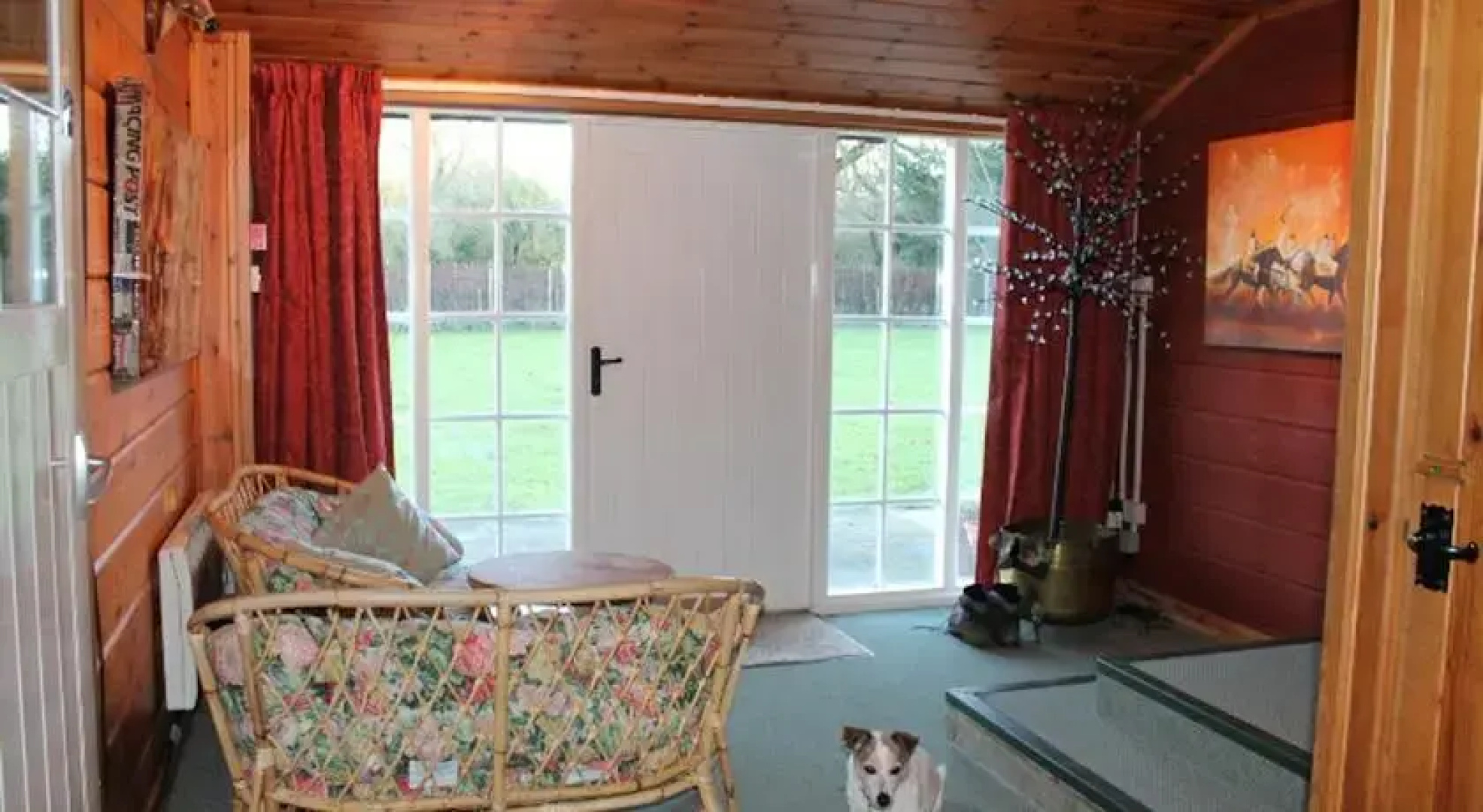 Woodland Lodge-Art Activ