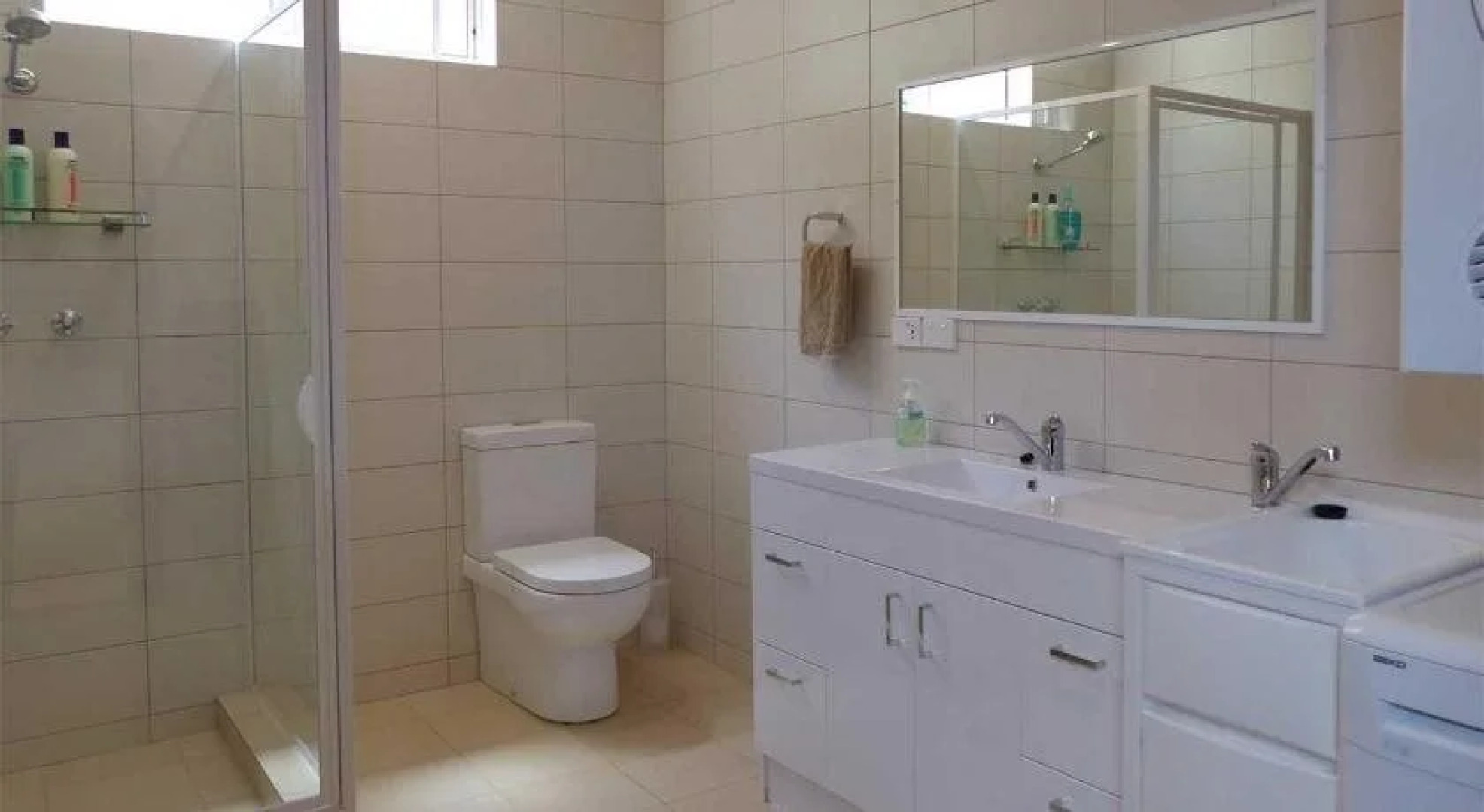 The Cocos Padang Lodge