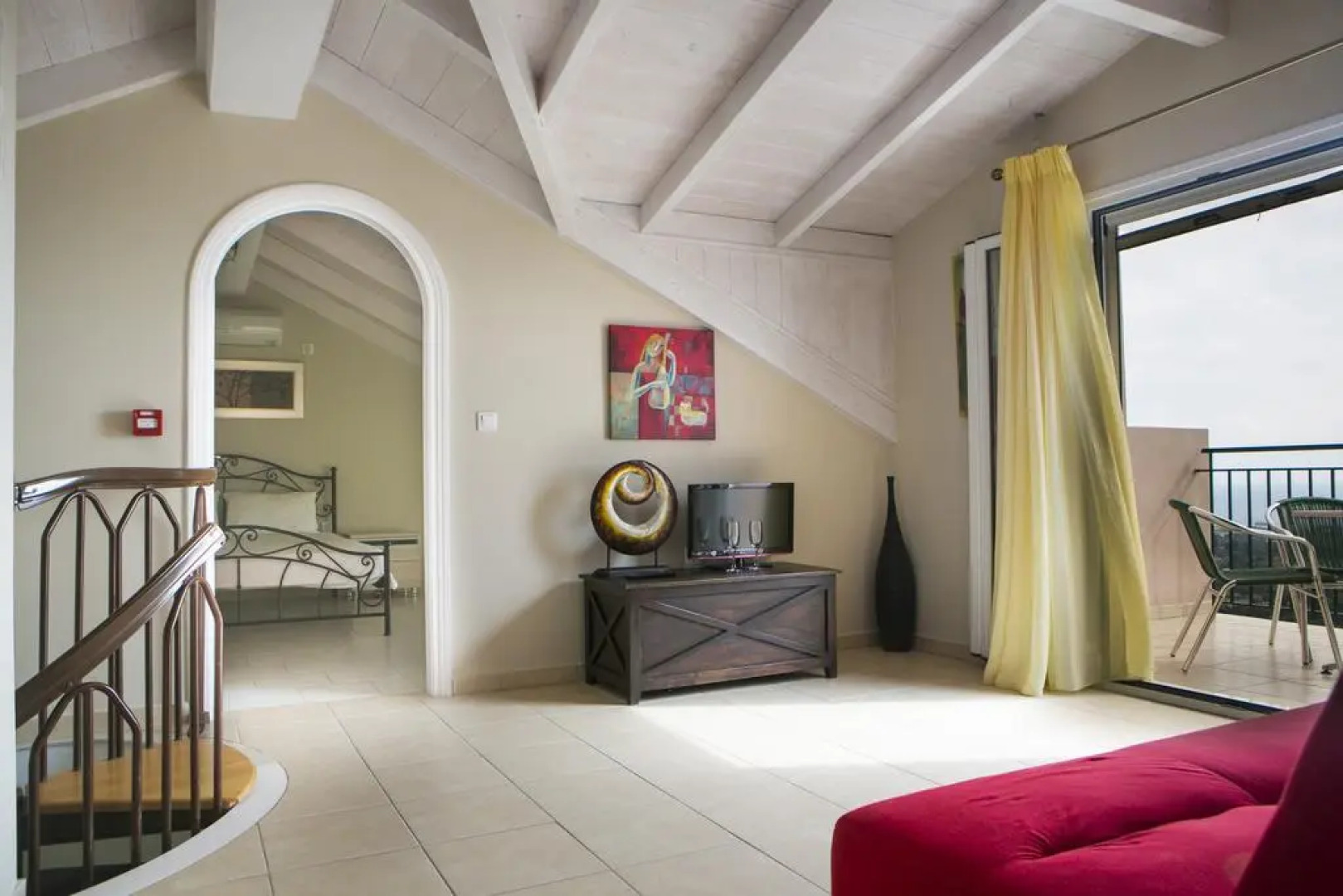 Irena Studios And Apartments