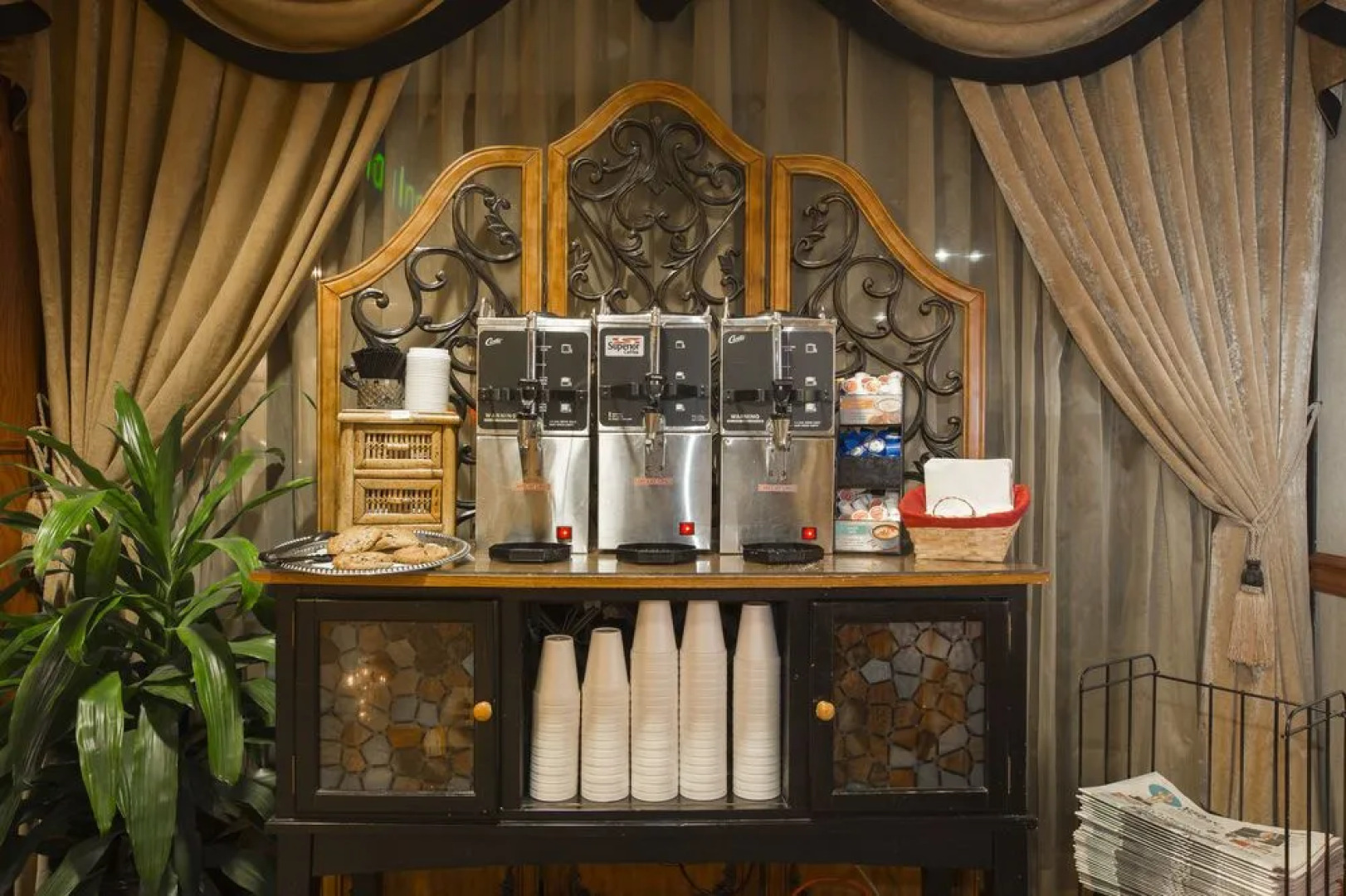 Holiday Inn SOUTHGATE (DETROIT-SOUTH)