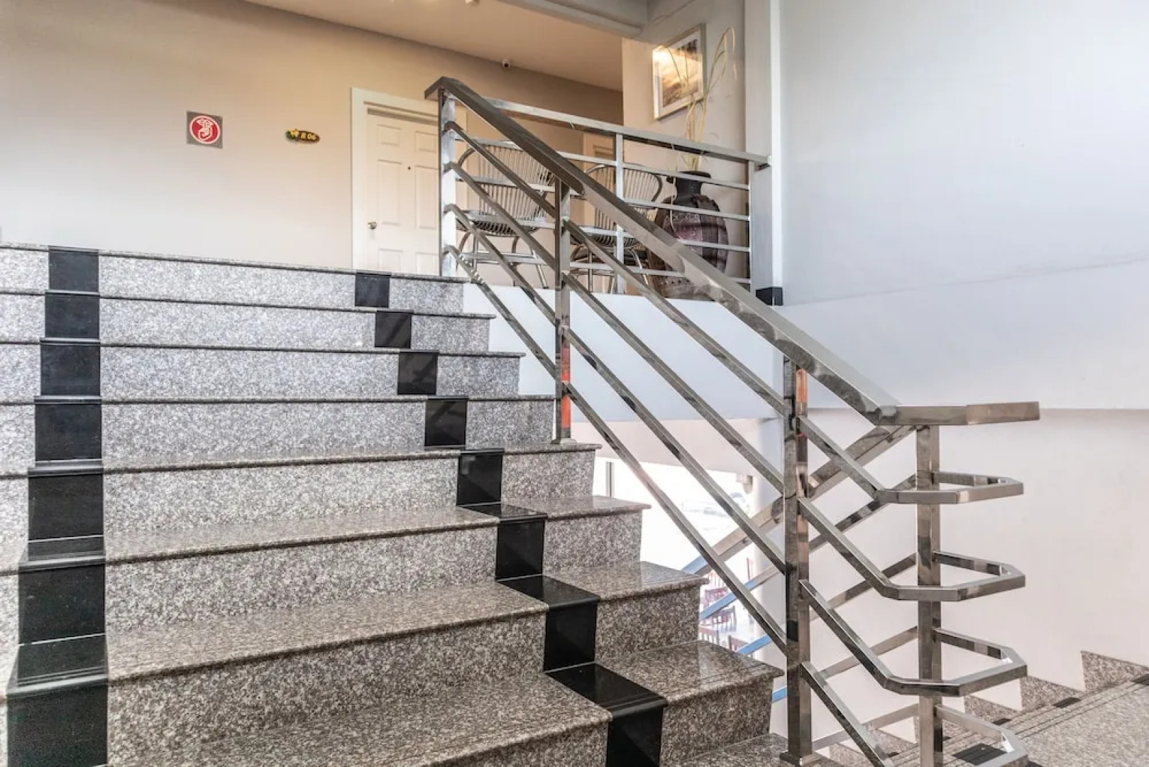 OYO 728 The Hopp Airport