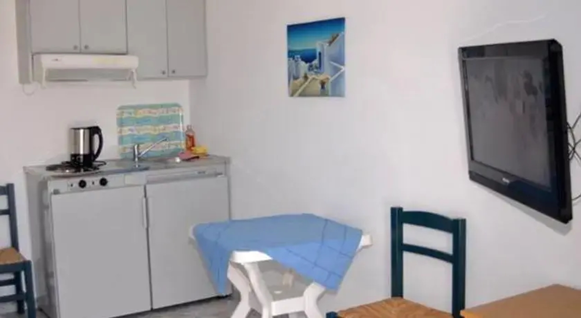 Blue & White Apartments