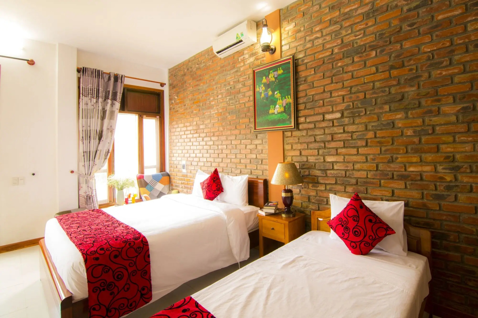 Phong Nha Lake House