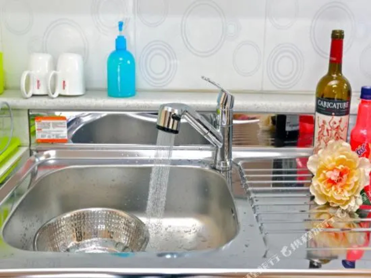 Hwacheon Mountain Water Smell the Smell of Ocher Pension