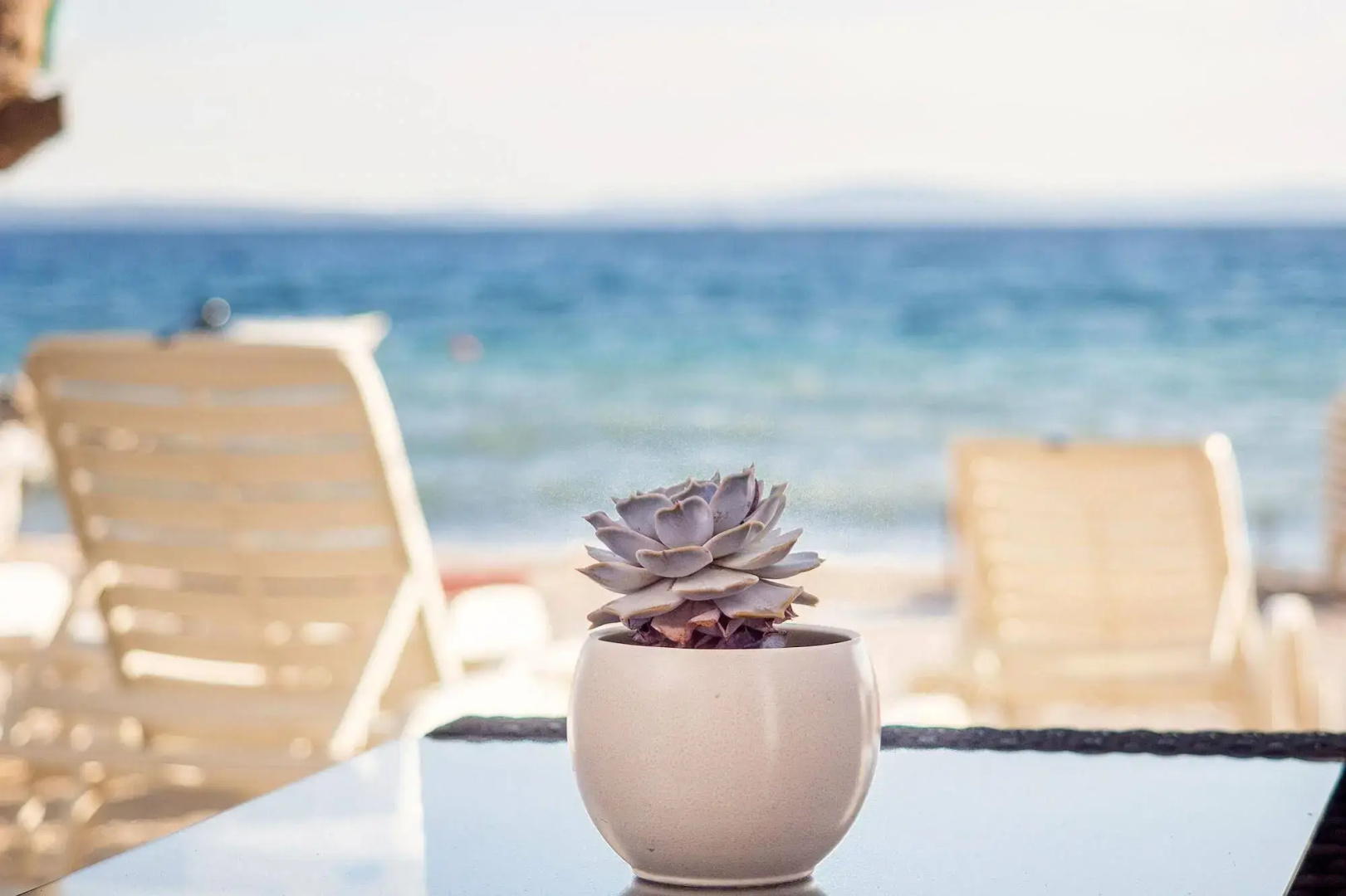 Beachfront Villa Mediteran