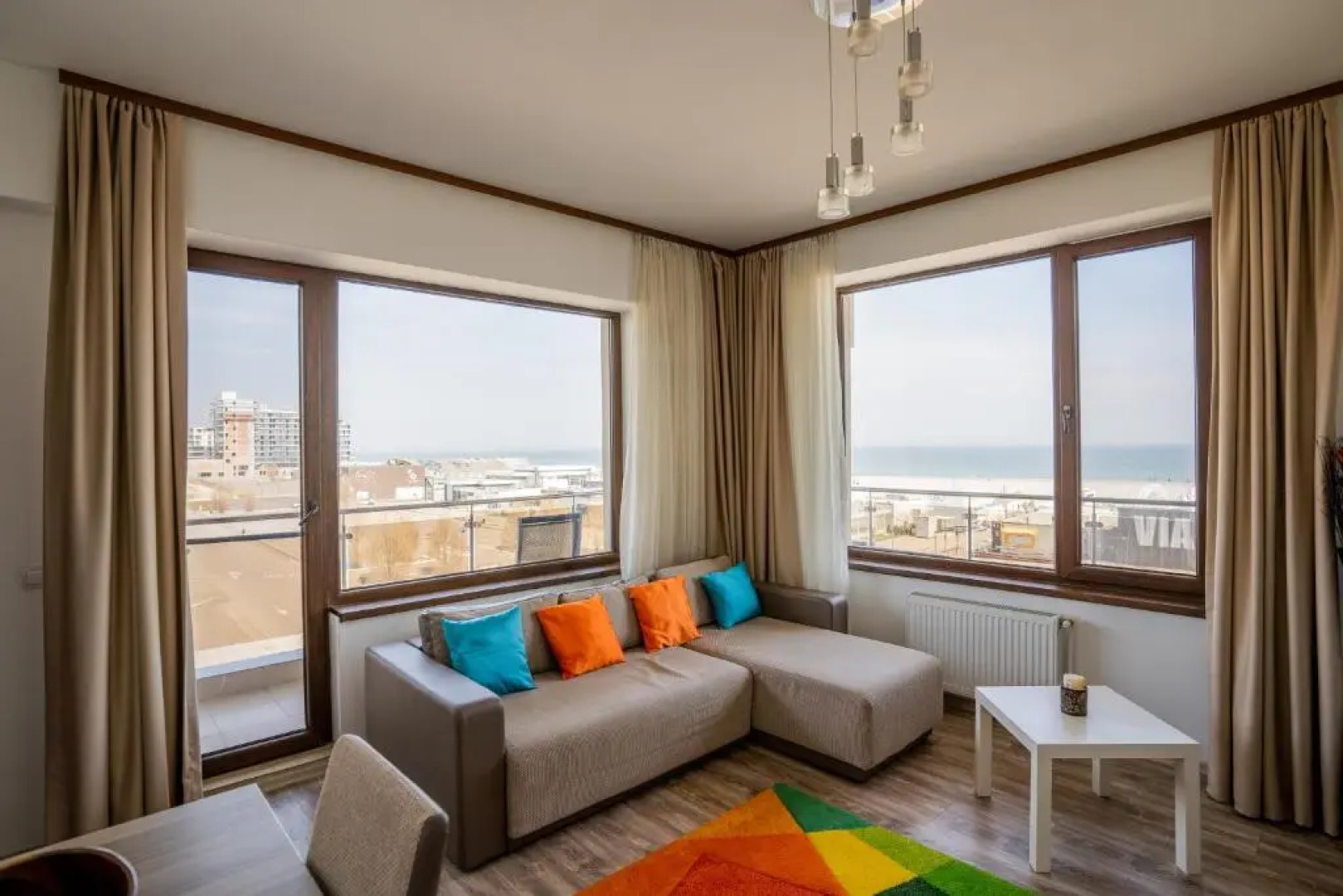 Summerland Sea-View Luxury Apartment