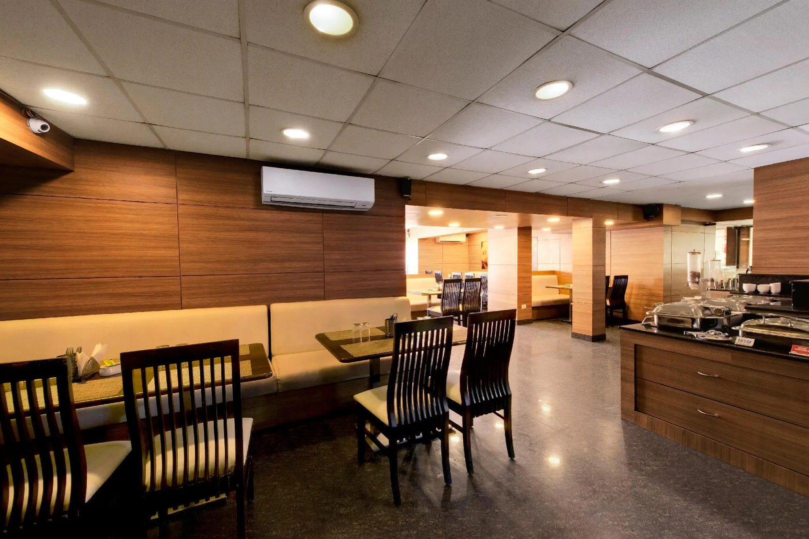 Central Beacon Hotel Surat
