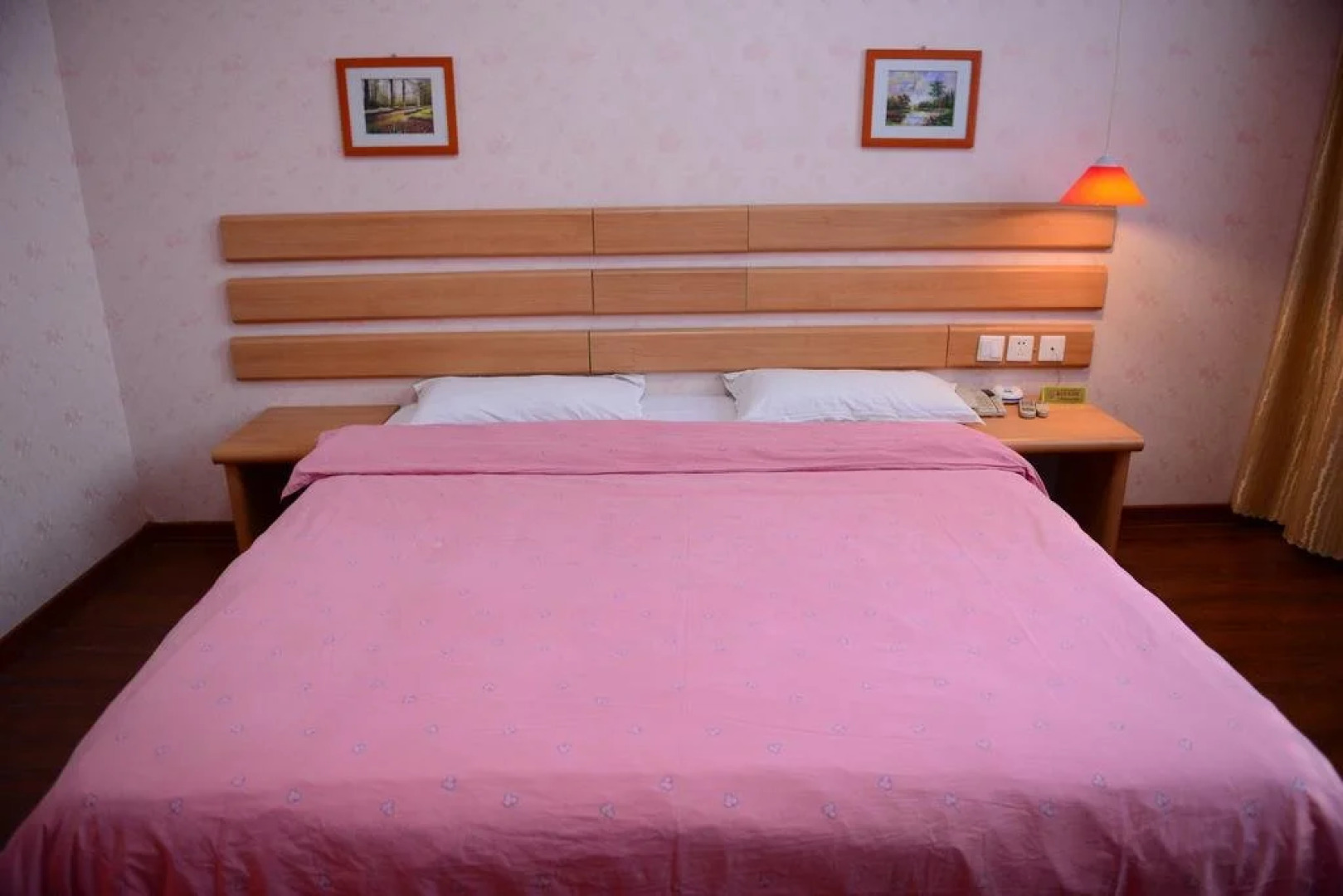 Guanquan Business Hotel