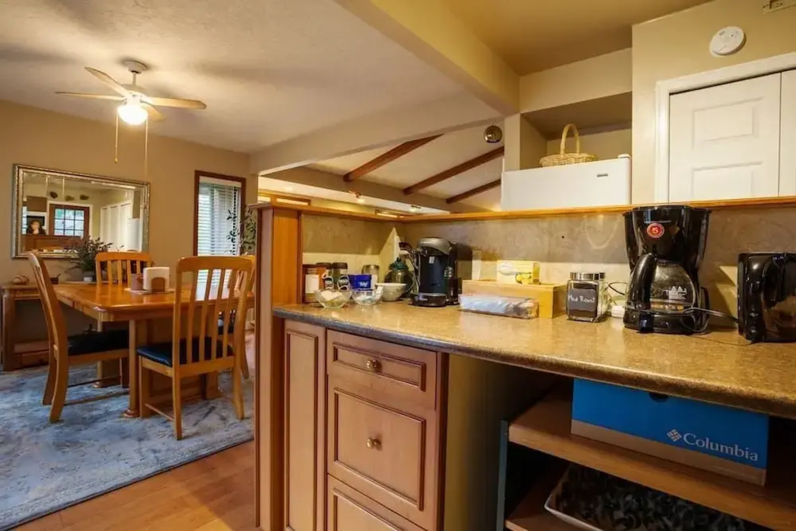 Coles Bay Vacation Retreat