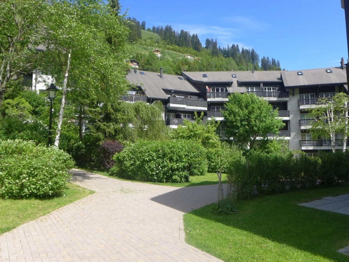 Antar s Gruy res in Gruy res