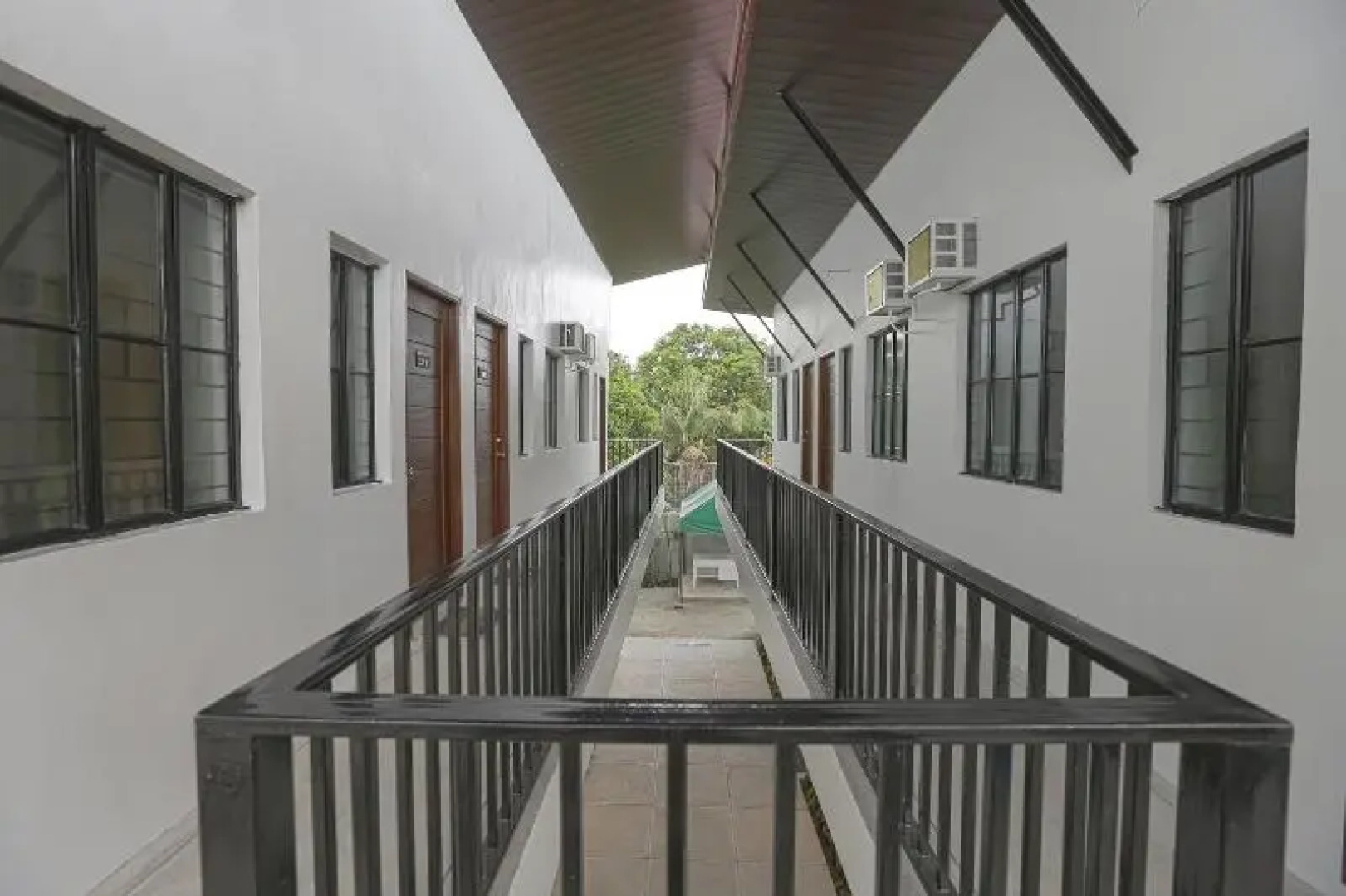 OYO 736 Jade Apartelle