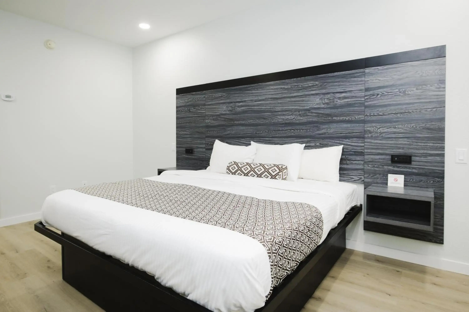 Sapphire Inn and Suites