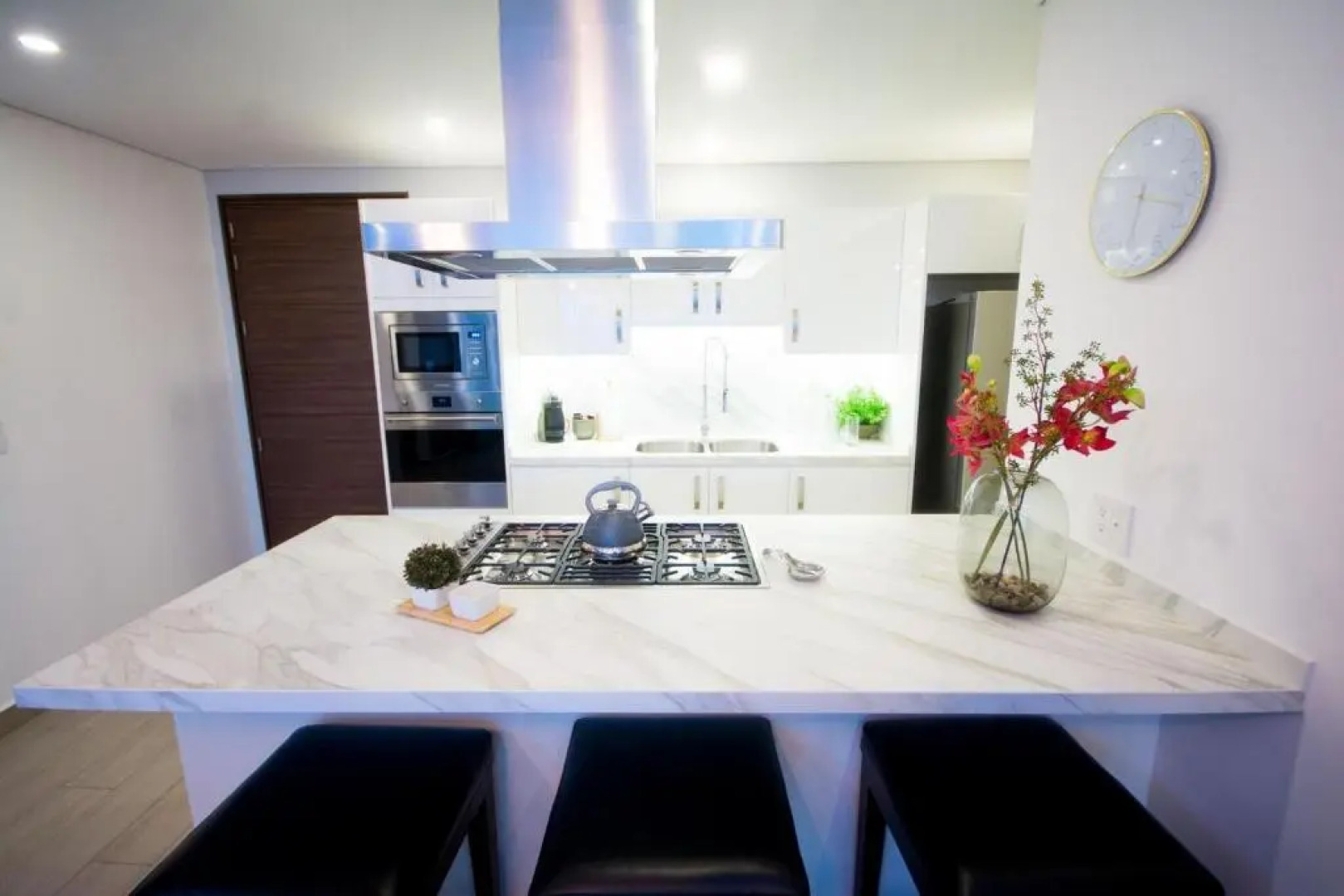 Real View Towers E504 by Casago