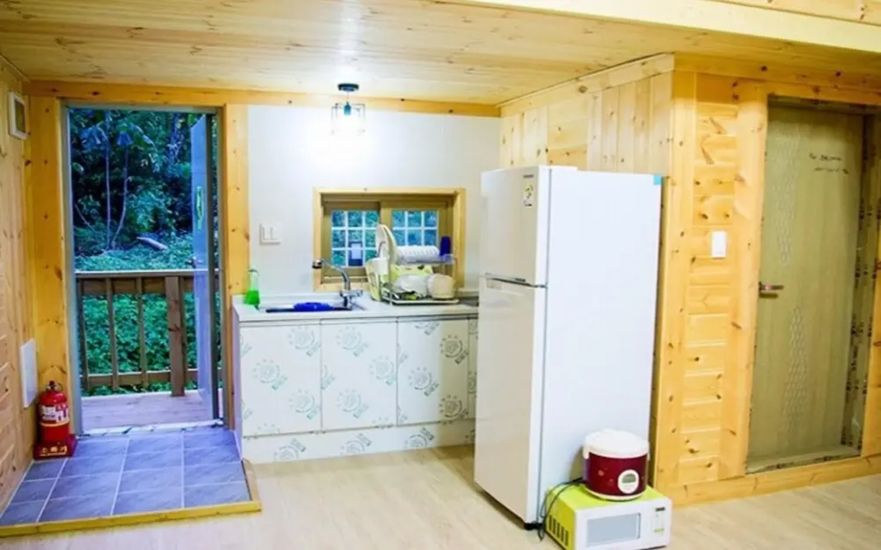 Ulsan (Baenaegol) on the Hill