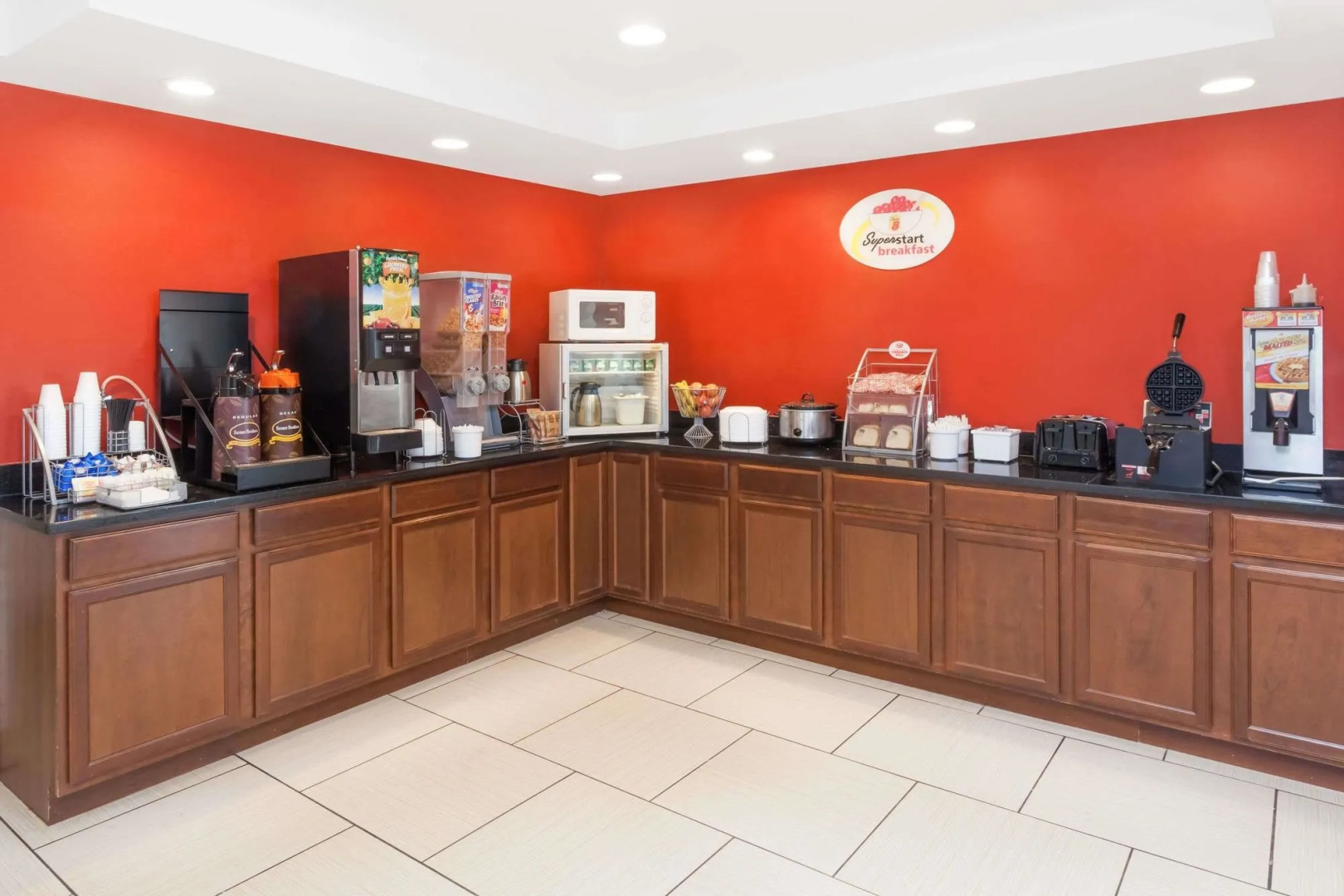 Travelodge by Wyndham Fort Wayne North